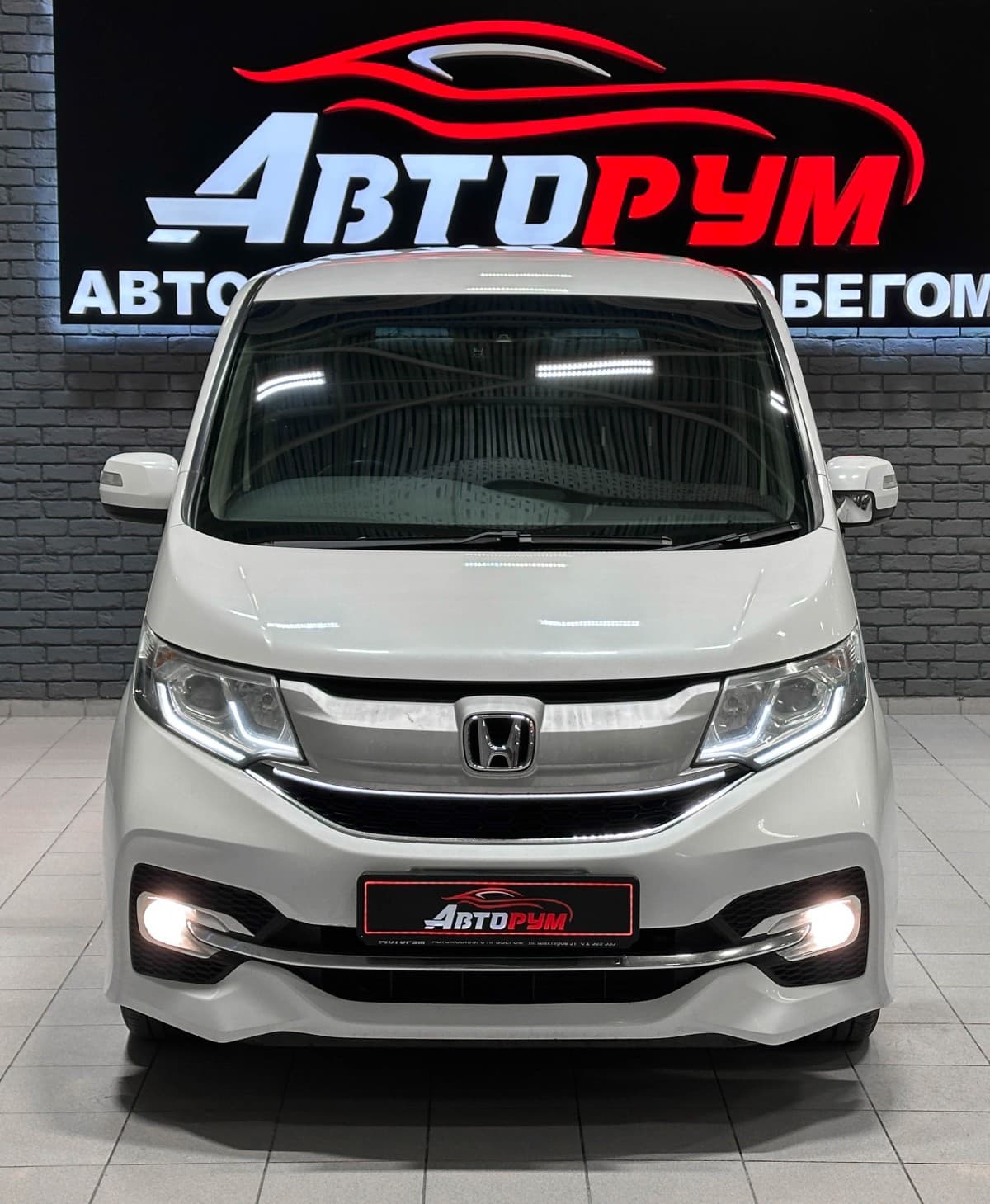 Honda Stepwgn - 3