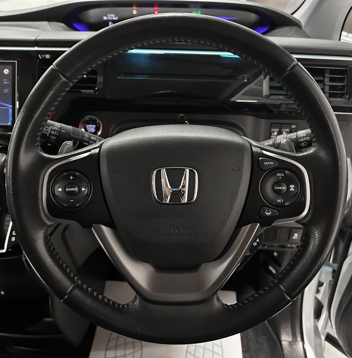 Honda Stepwgn - фото 27