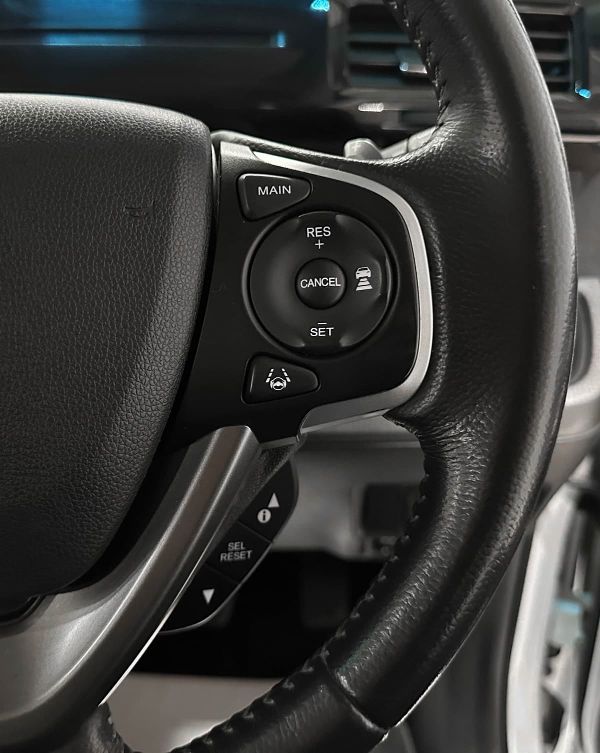 Honda Stepwgn - фото 23