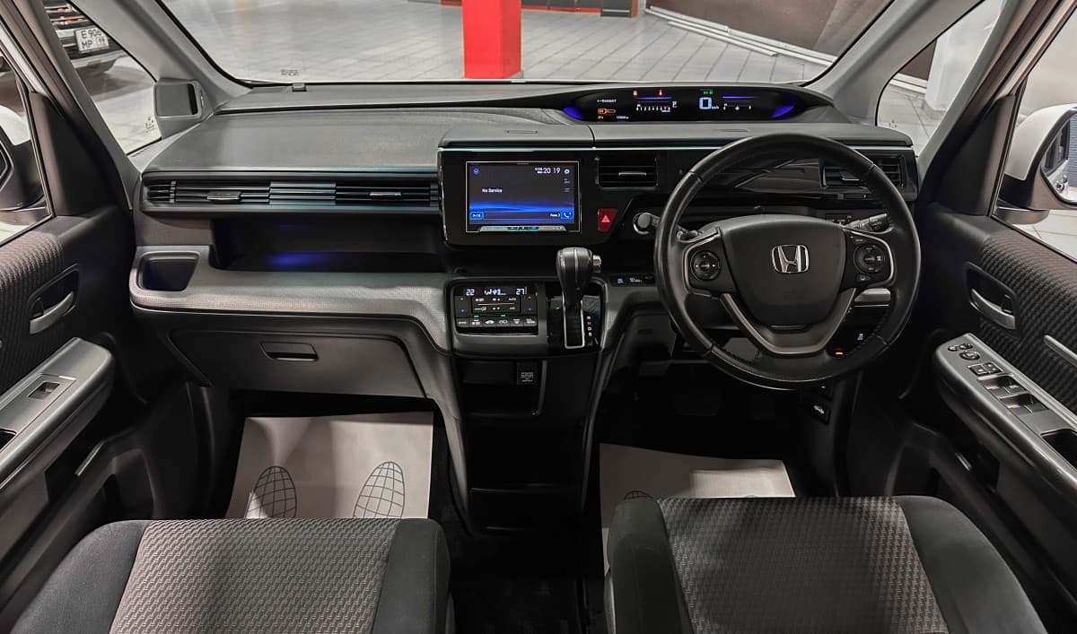 Honda Stepwgn - фото 28