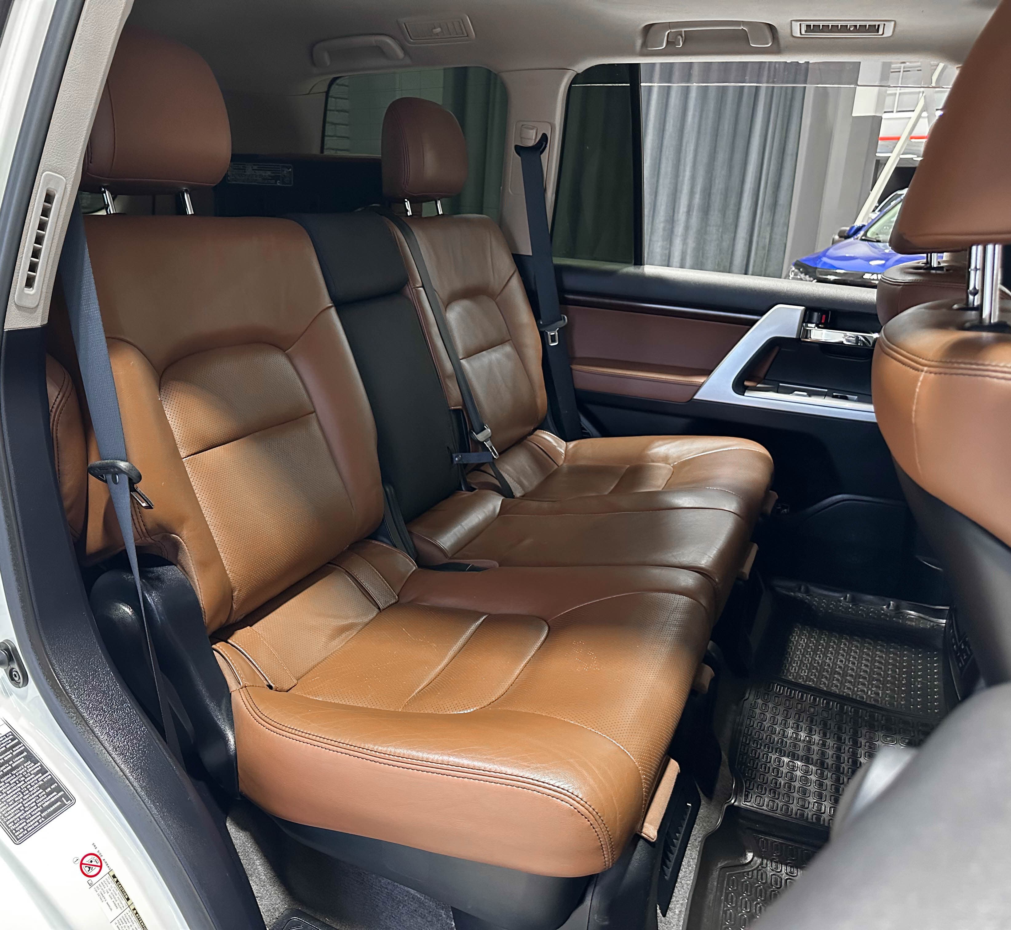 Toyota Land Cruiser 200 - фото 14
