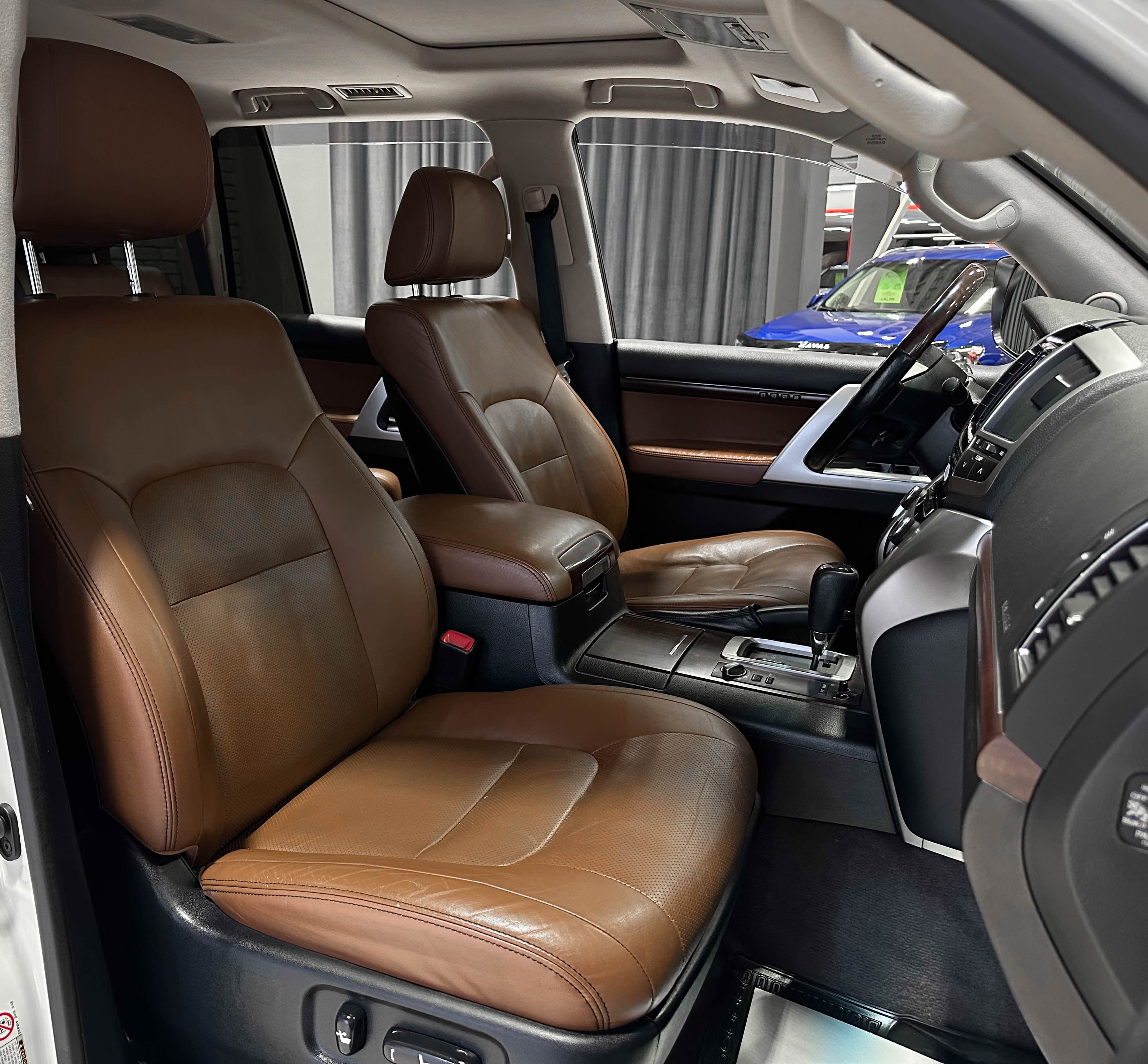 Toyota Land Cruiser 200 - фото 16