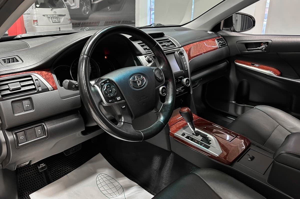 Toyota Camry - фото 10