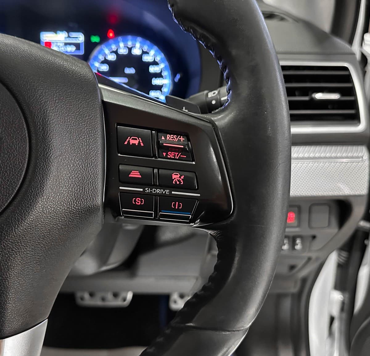 Subaru Levorg - фото 21