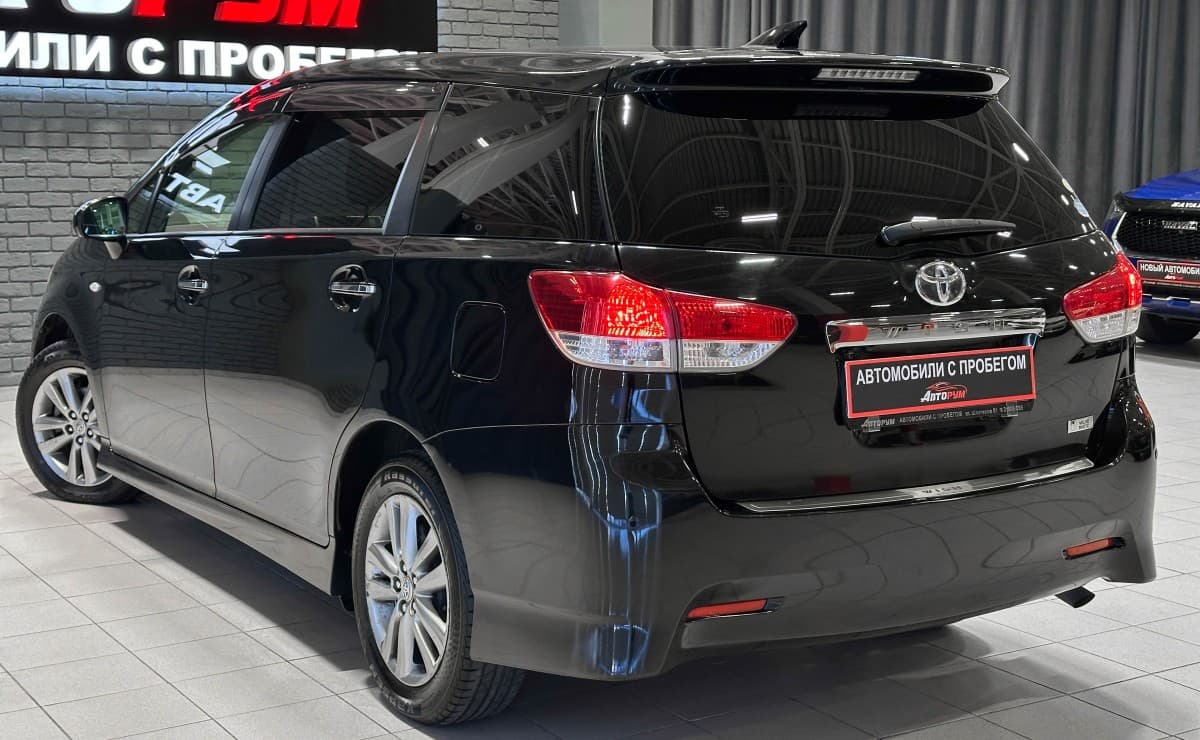 Toyota Wish - фото 6