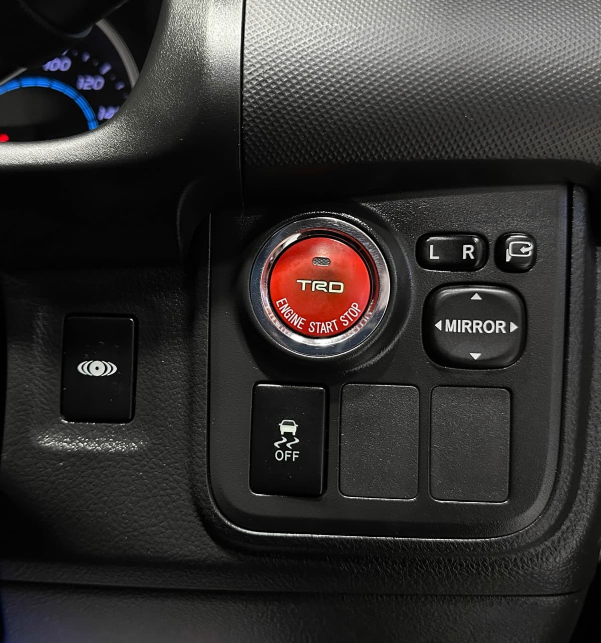 Toyota Wish - фото 16