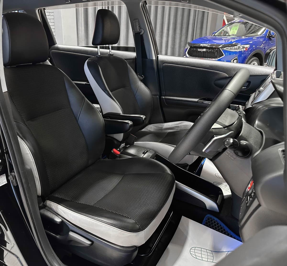 Toyota Wish - фото 8