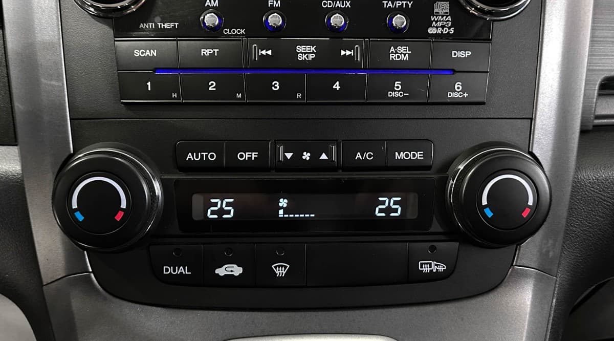 Honda CR-V - фото 20
