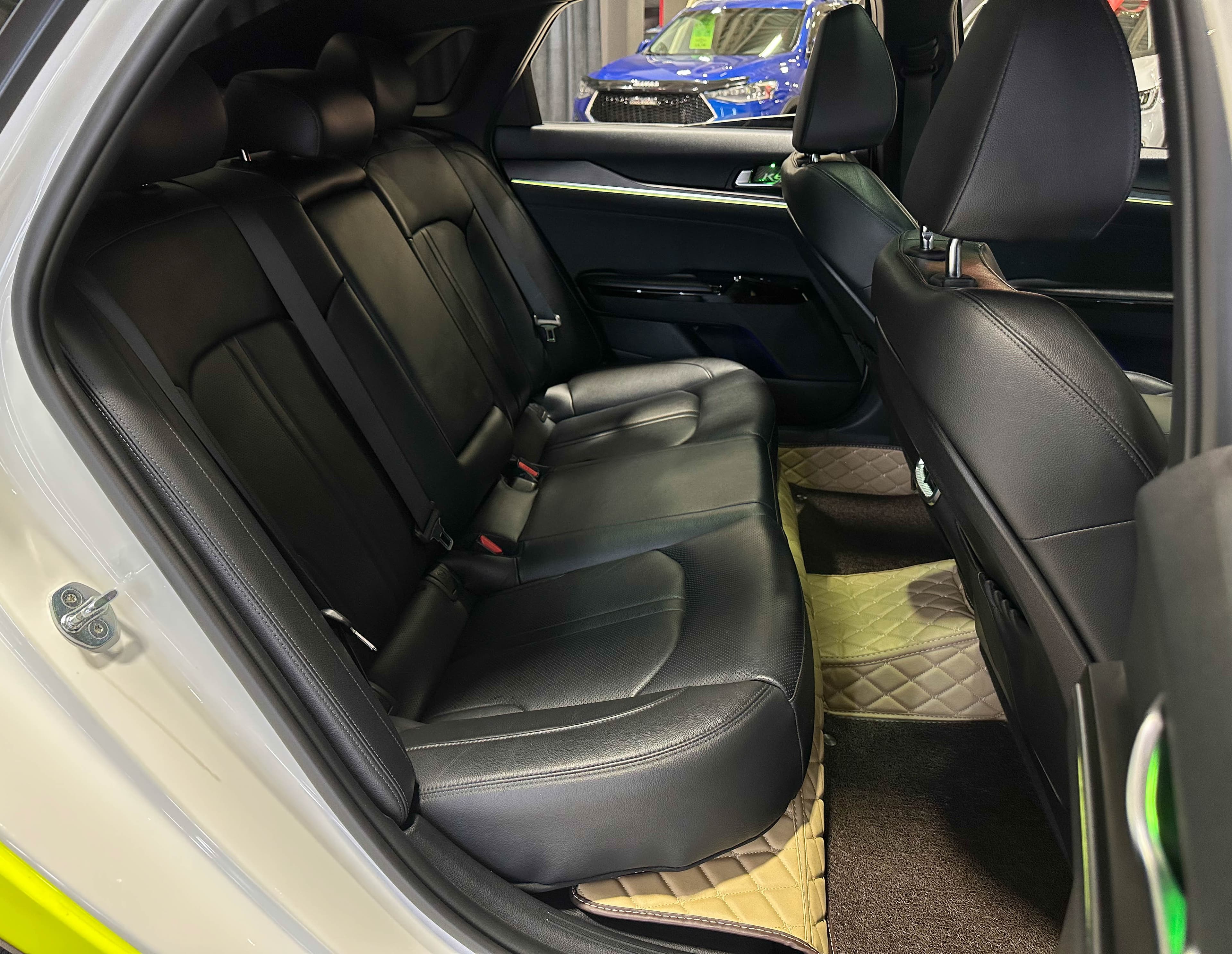 Kia K5 - фото 18