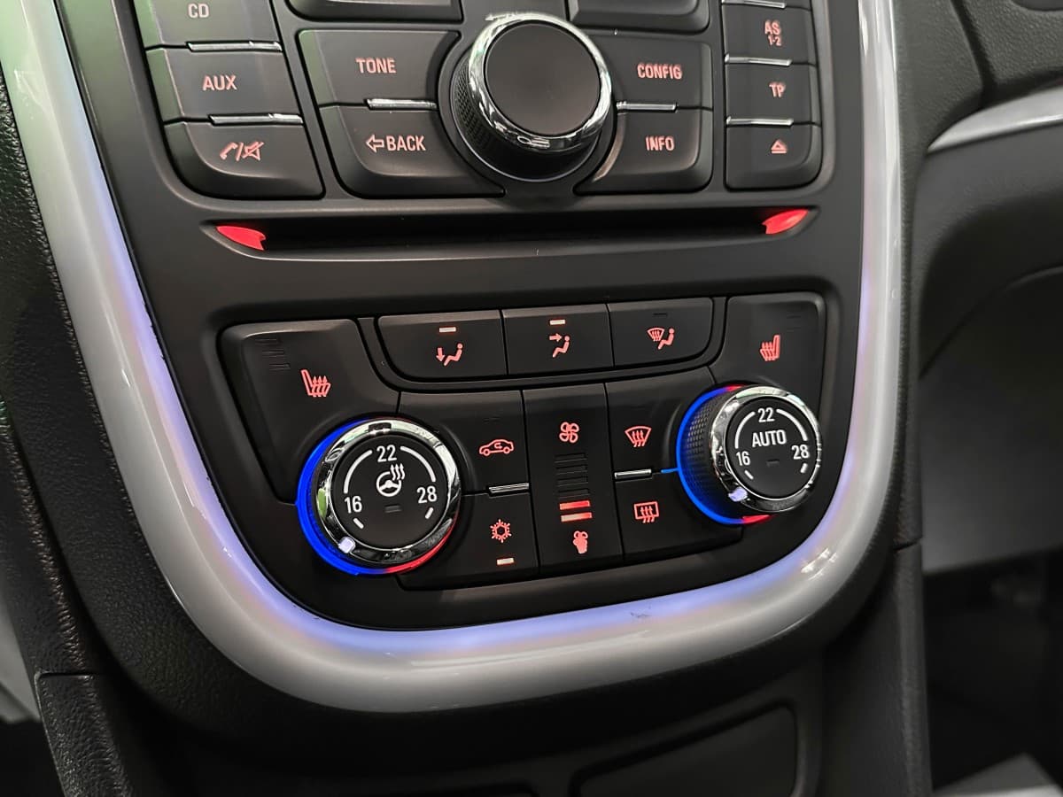 Opel Mokka - фото 24