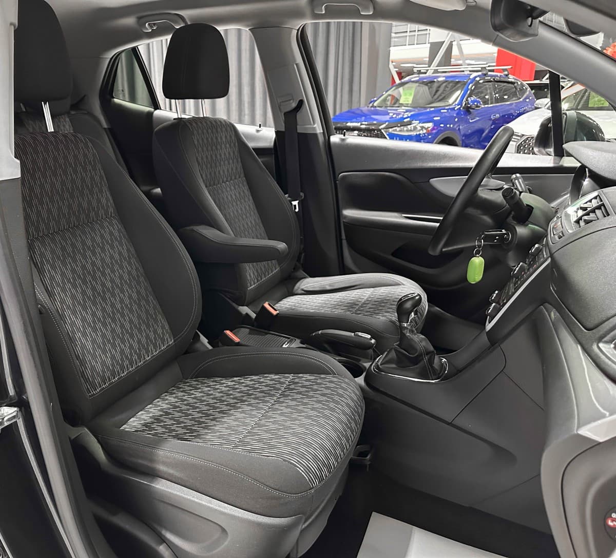 Opel Mokka - фото 15