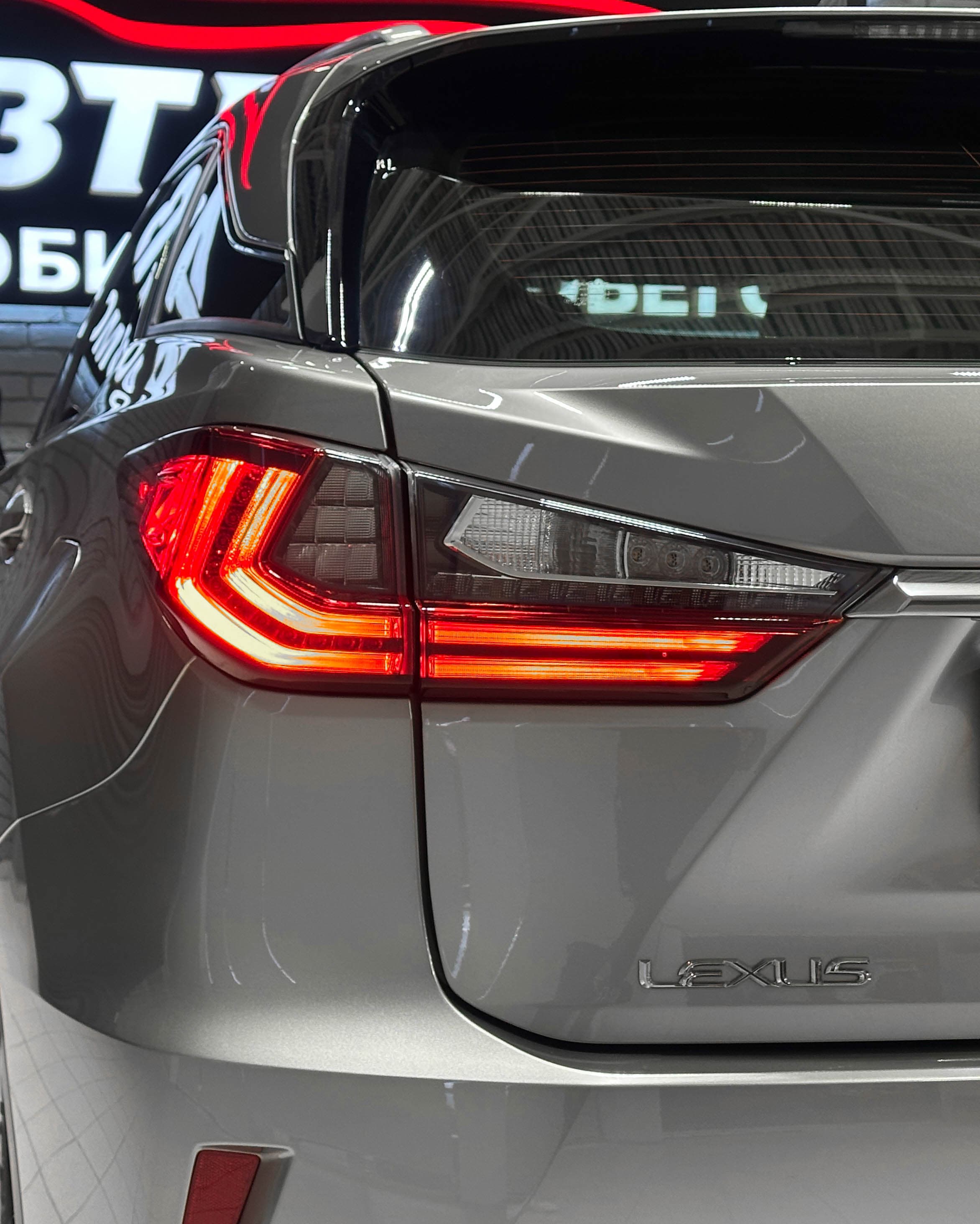Lexus RX200T - фото 8