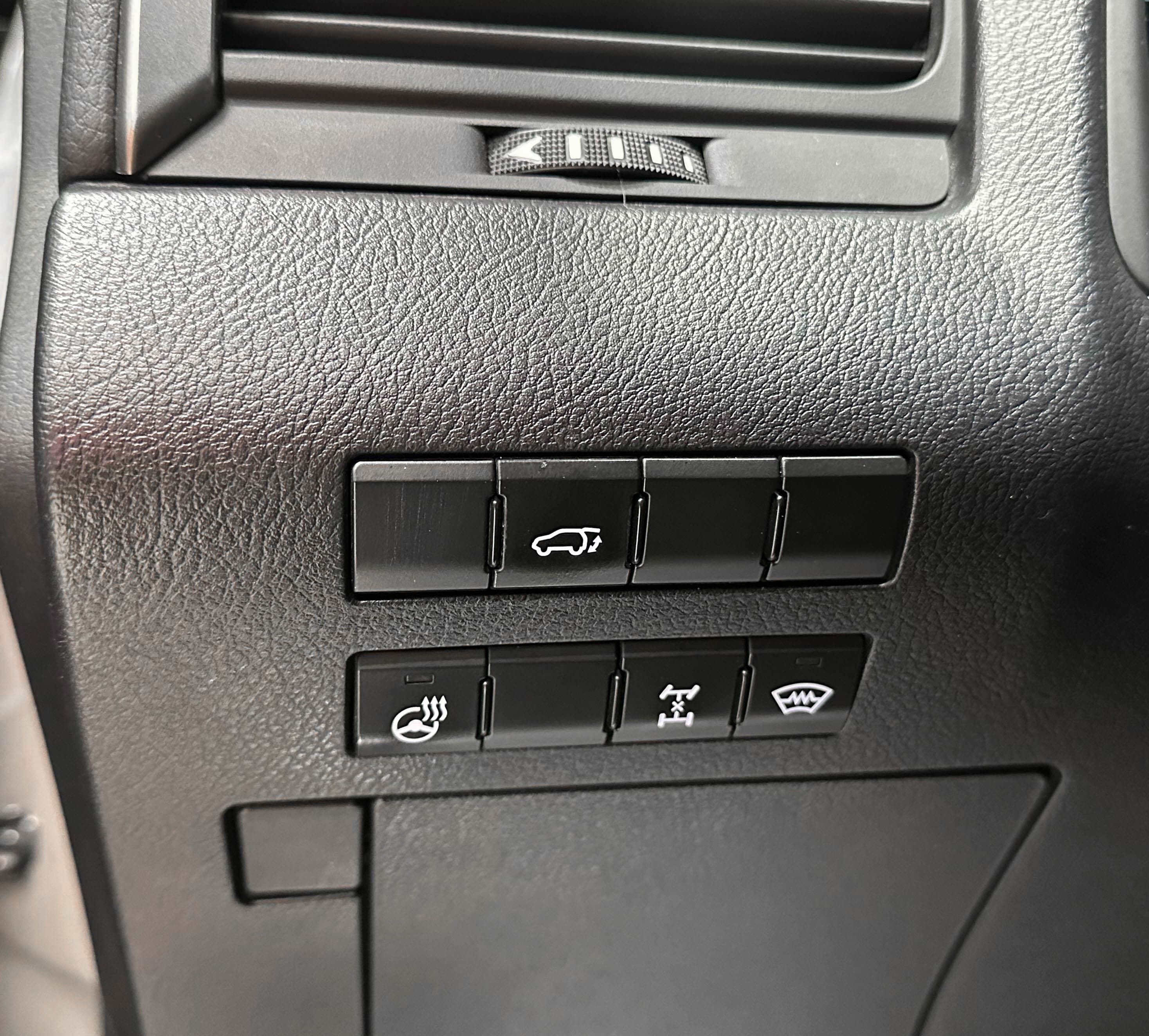 Lexus RX200T - фото 20