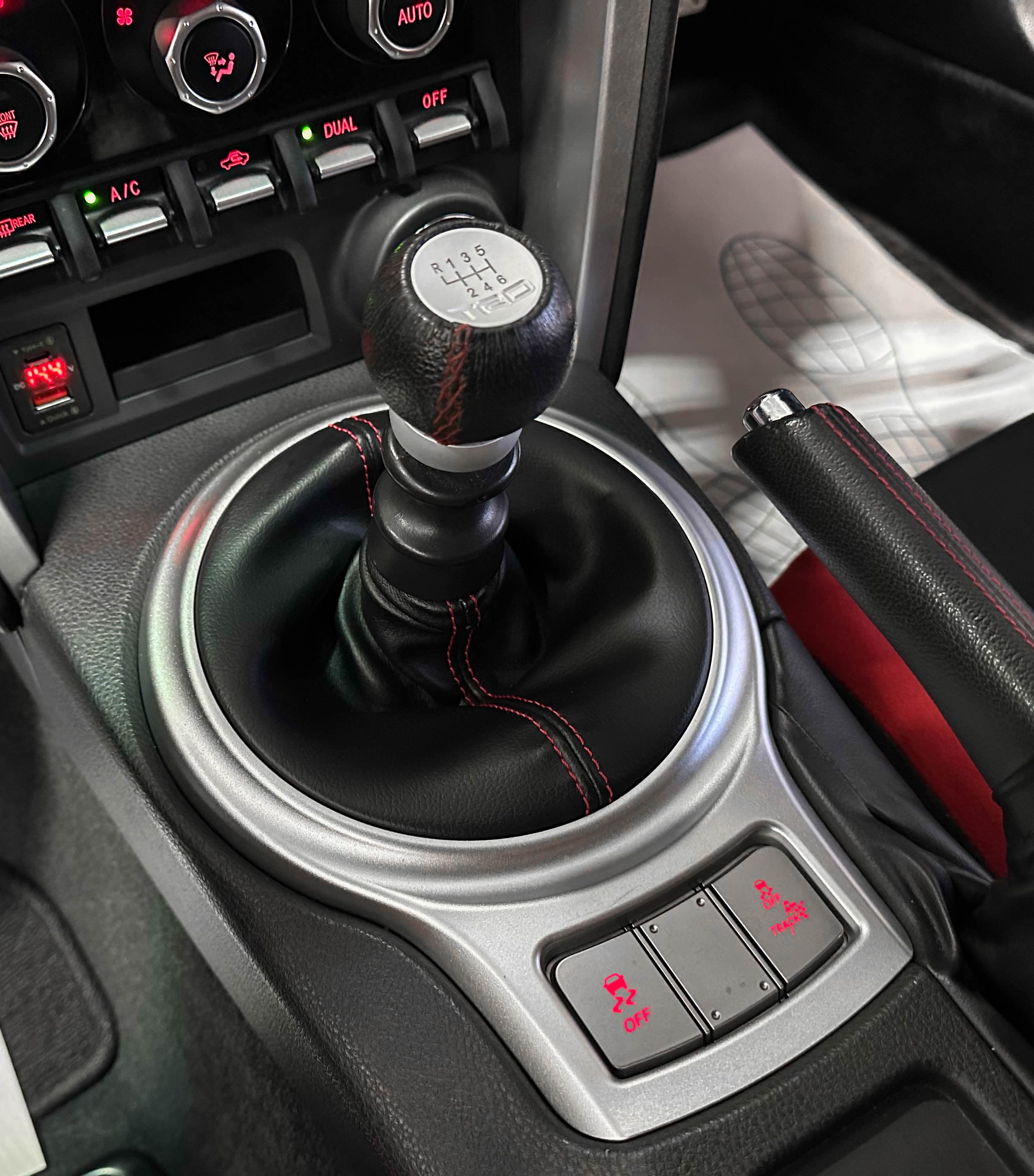 Toyota GT 86 - фото 22