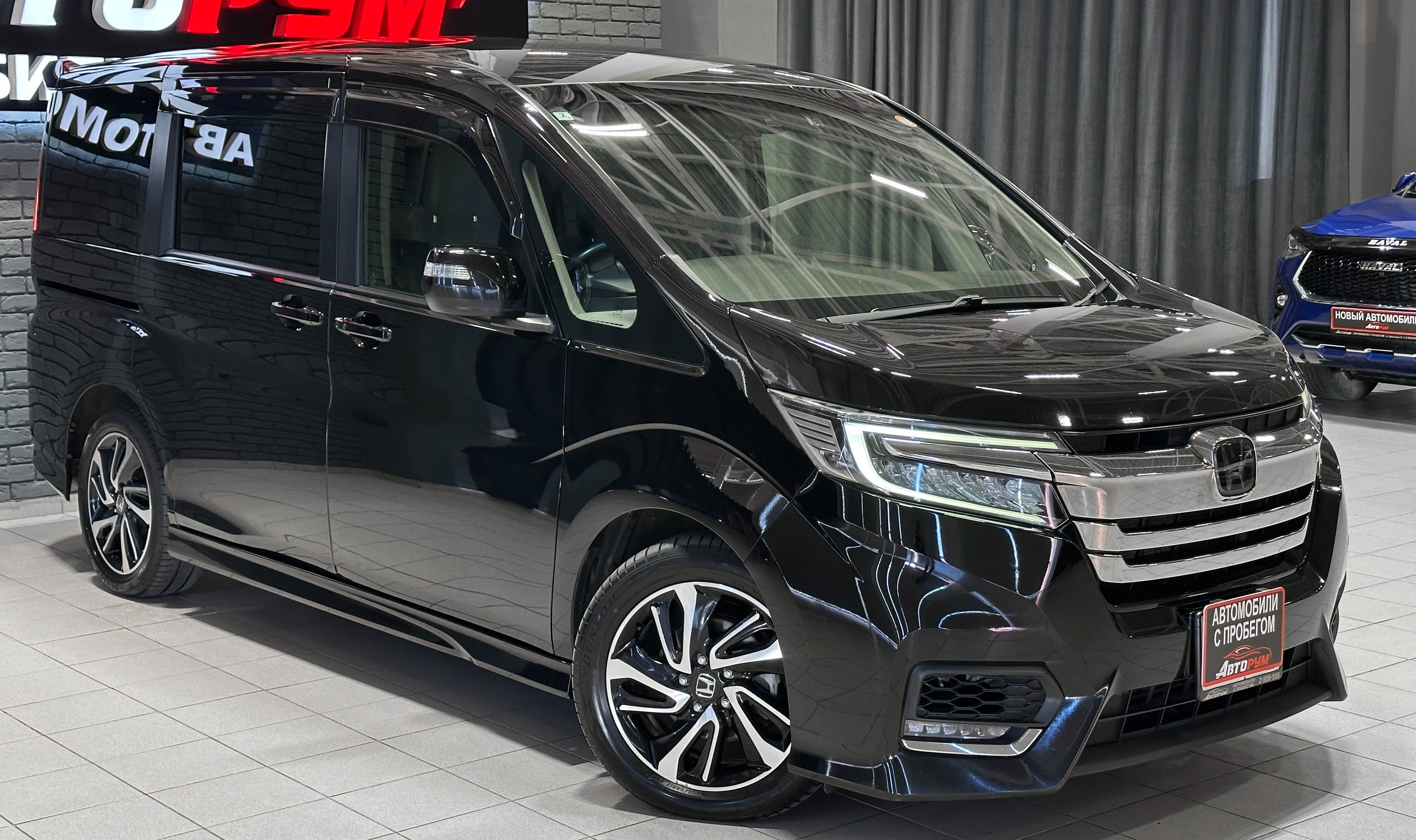 Honda Stepwgn SPADA - 5
