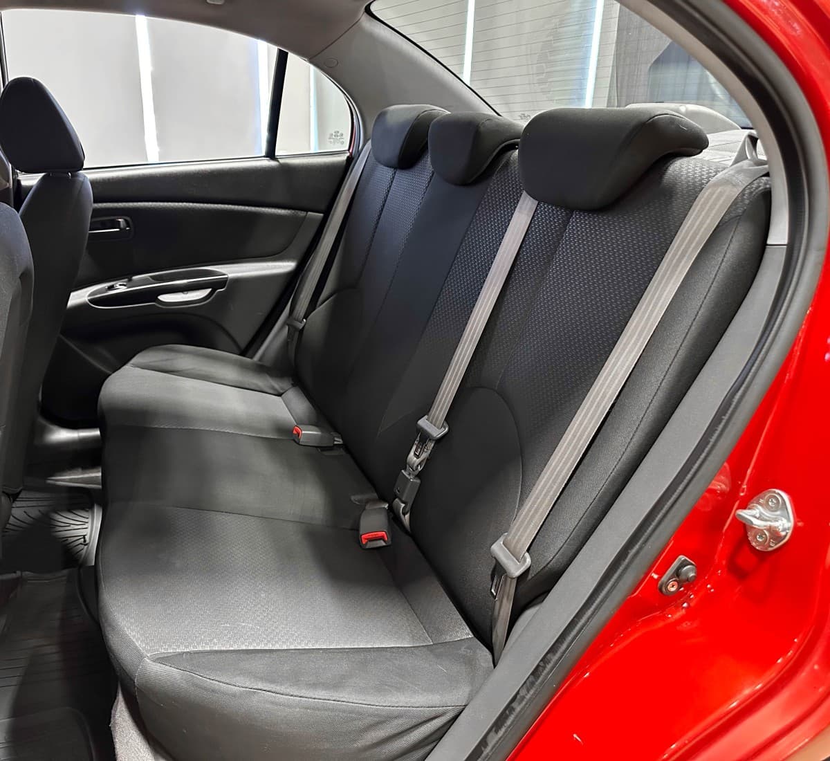Kia Rio - фото 12
