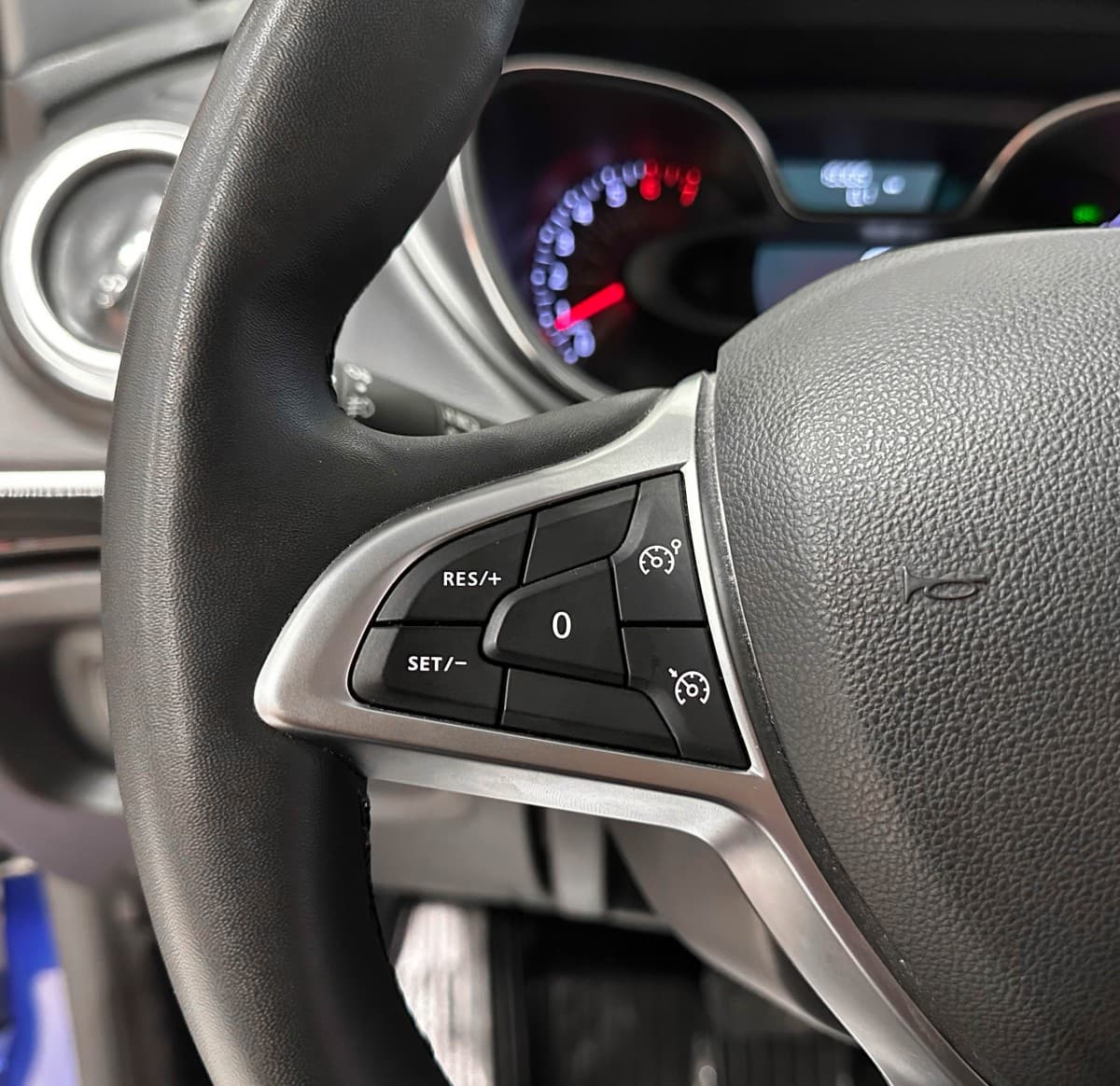 Renault Kaptur - фото 18
