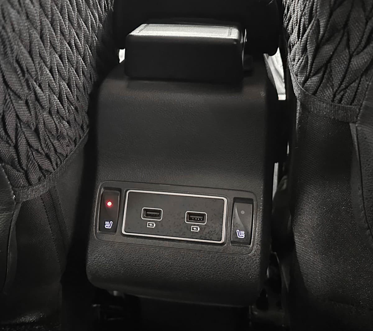 Renault Kaptur - фото 26
