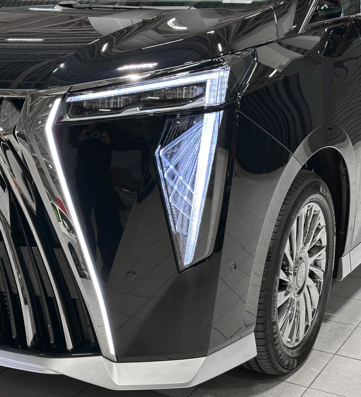 GAC Trumpchi M8 - 3