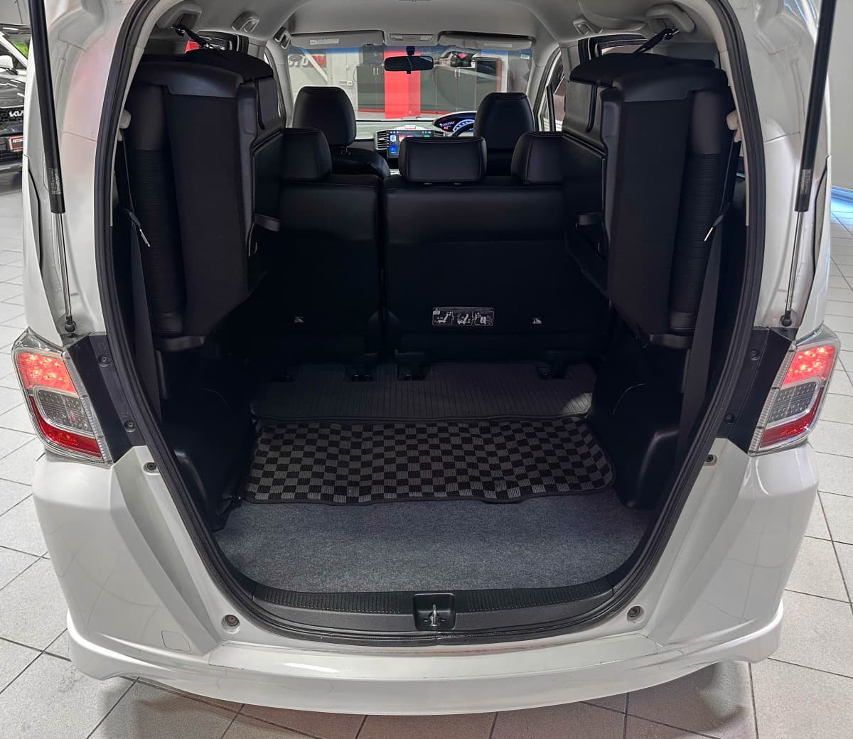 Honda Freed - фото 13
