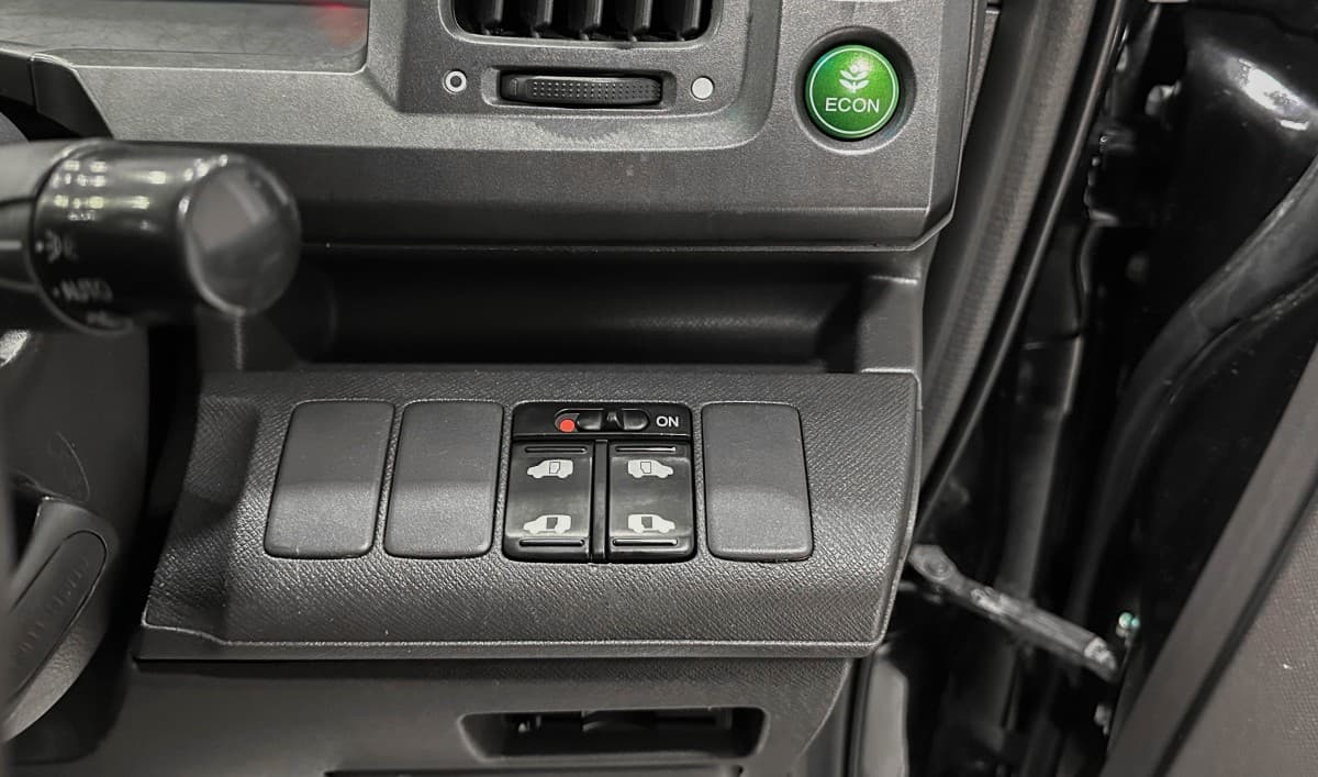 Honda Stepwgn - фото 17