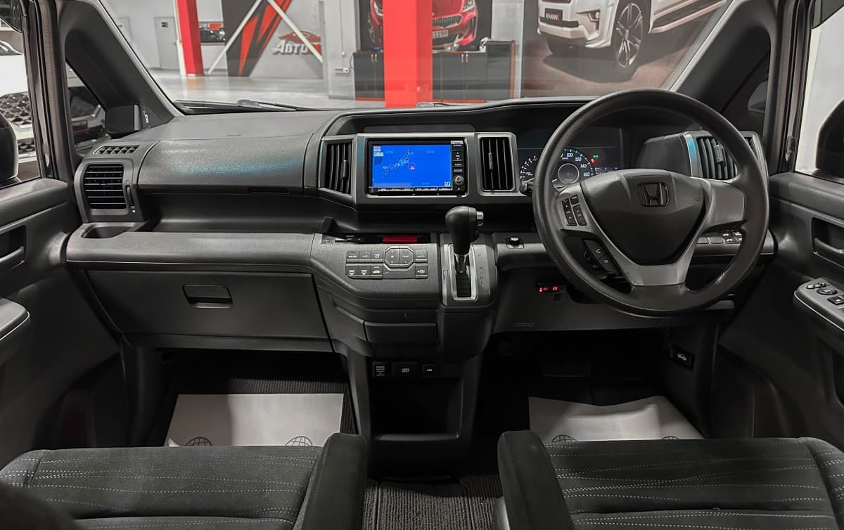 Honda Stepwgn - фото 22