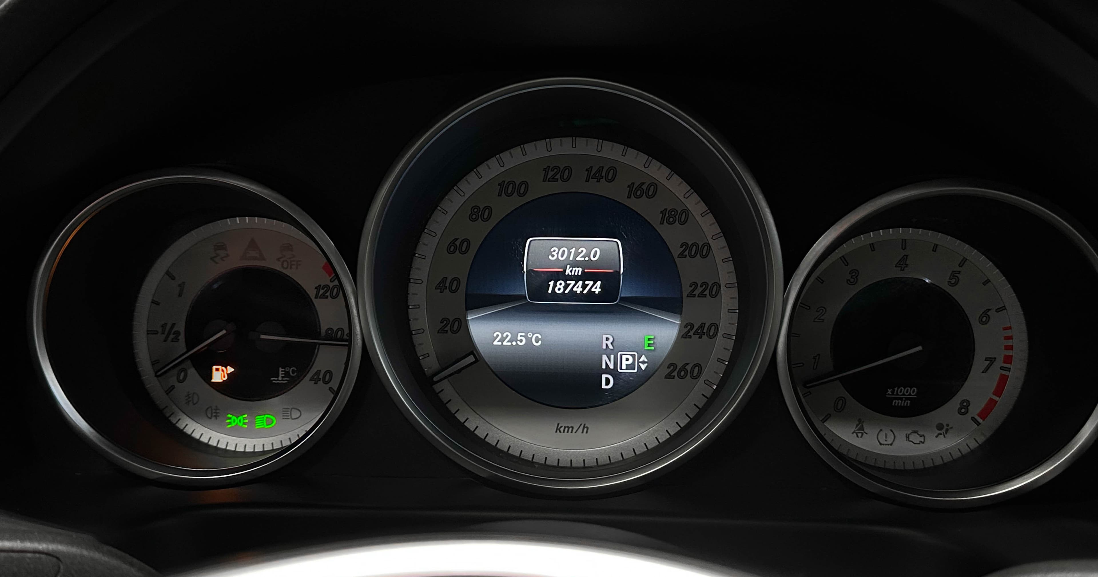 Mercedes-Benz E-Класс - фото 21