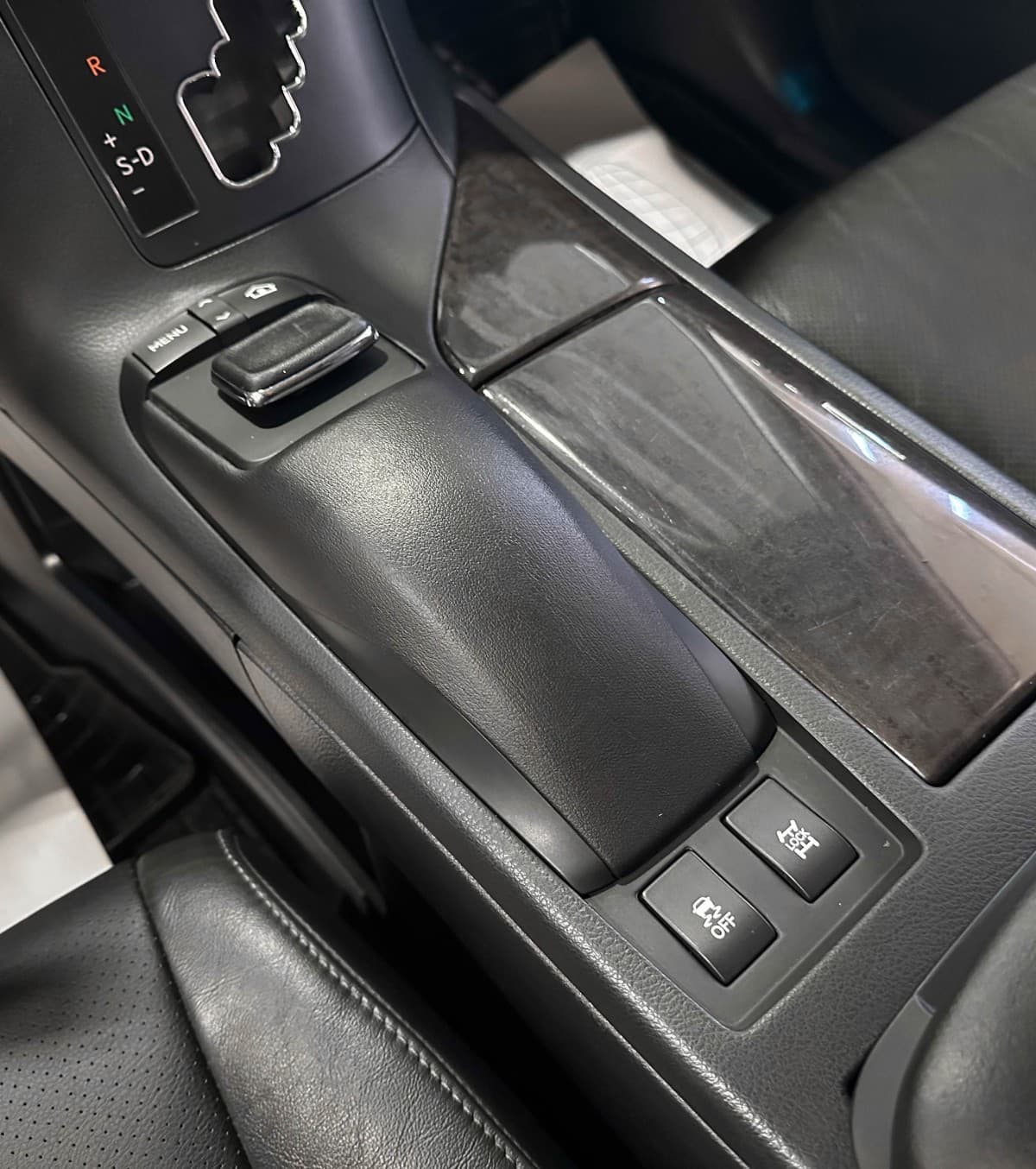 Lexus RX 350 - фото 25