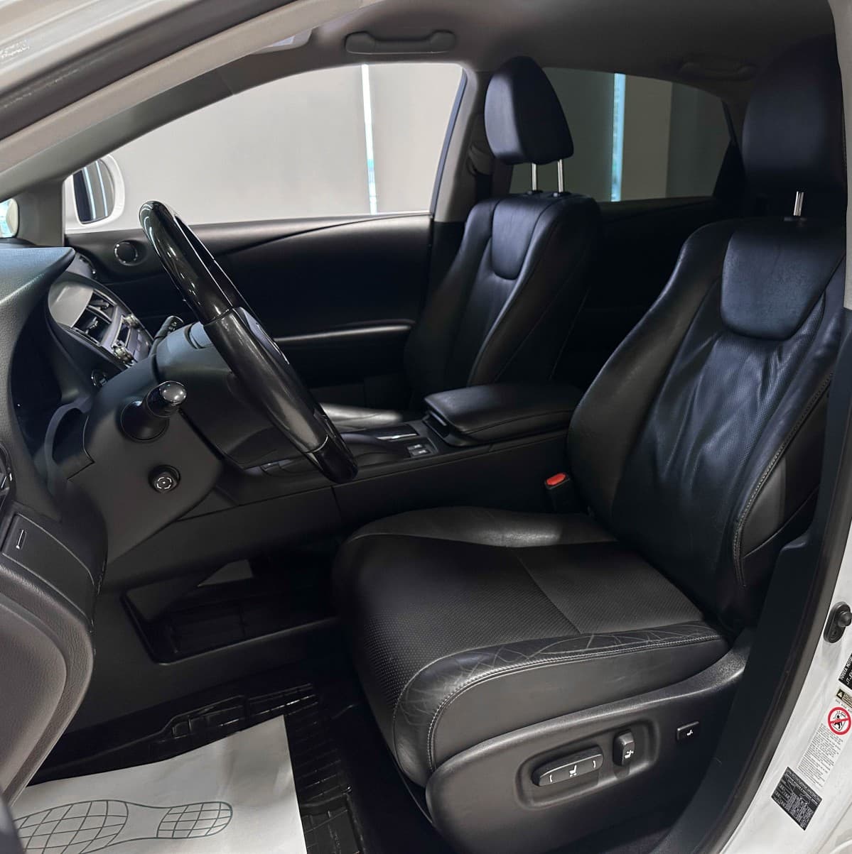 Lexus RX 350 - фото 11