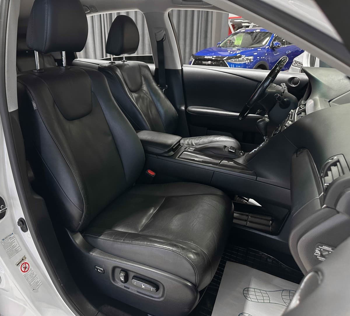 Lexus RX 350 - фото 15