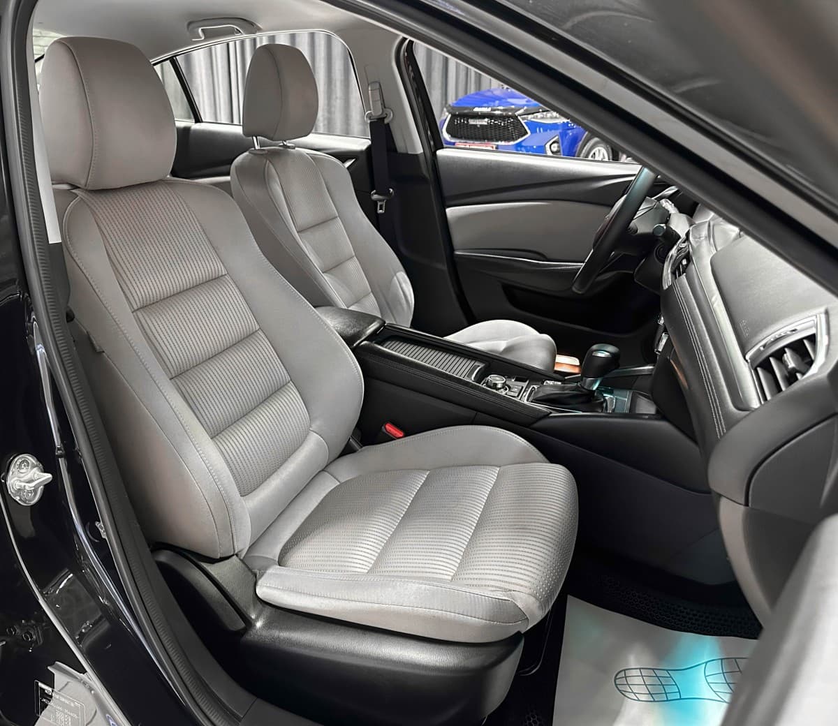 Mazda 6 - фото 14