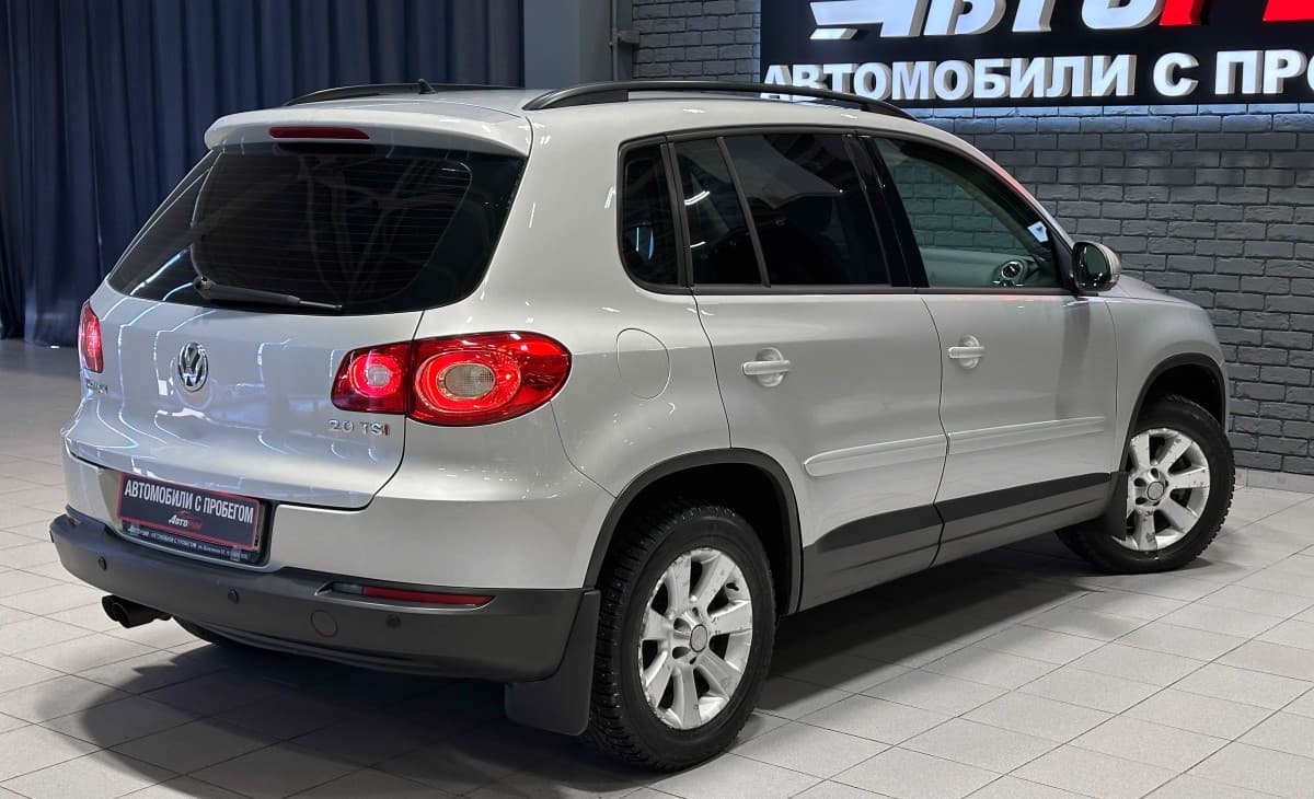 Volkswagen Tiguan - фото 6