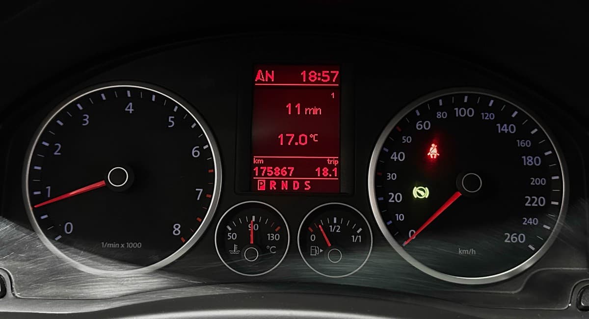 Volkswagen Tiguan - фото 18