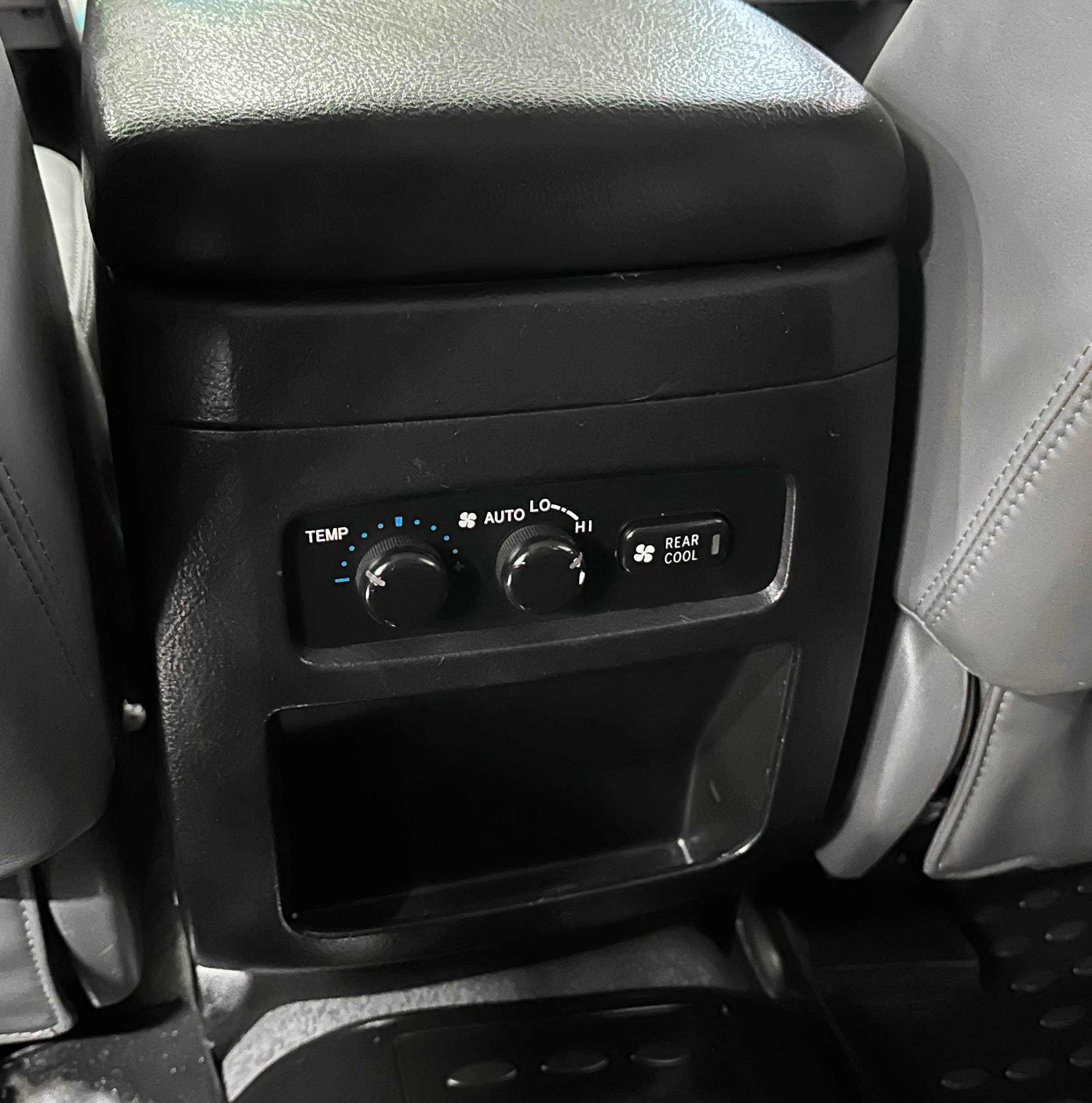 Toyota Land Cruiser Prado - фото 29