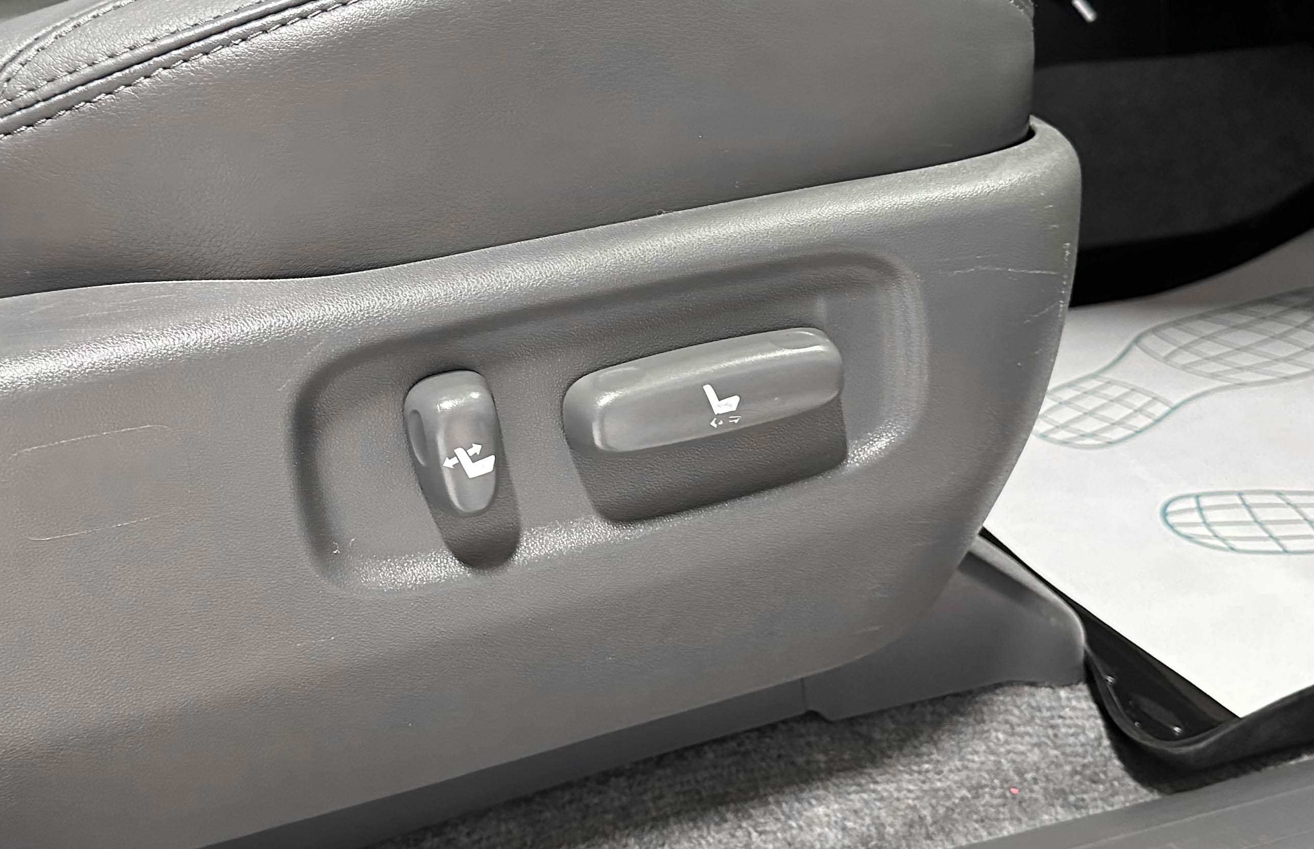 Toyota Land Cruiser Prado - фото 28