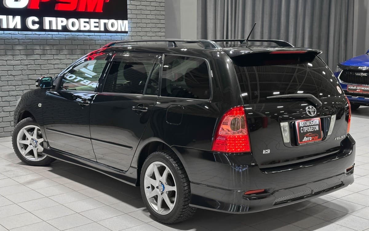 Toyota Corolla Fielder - фото 9