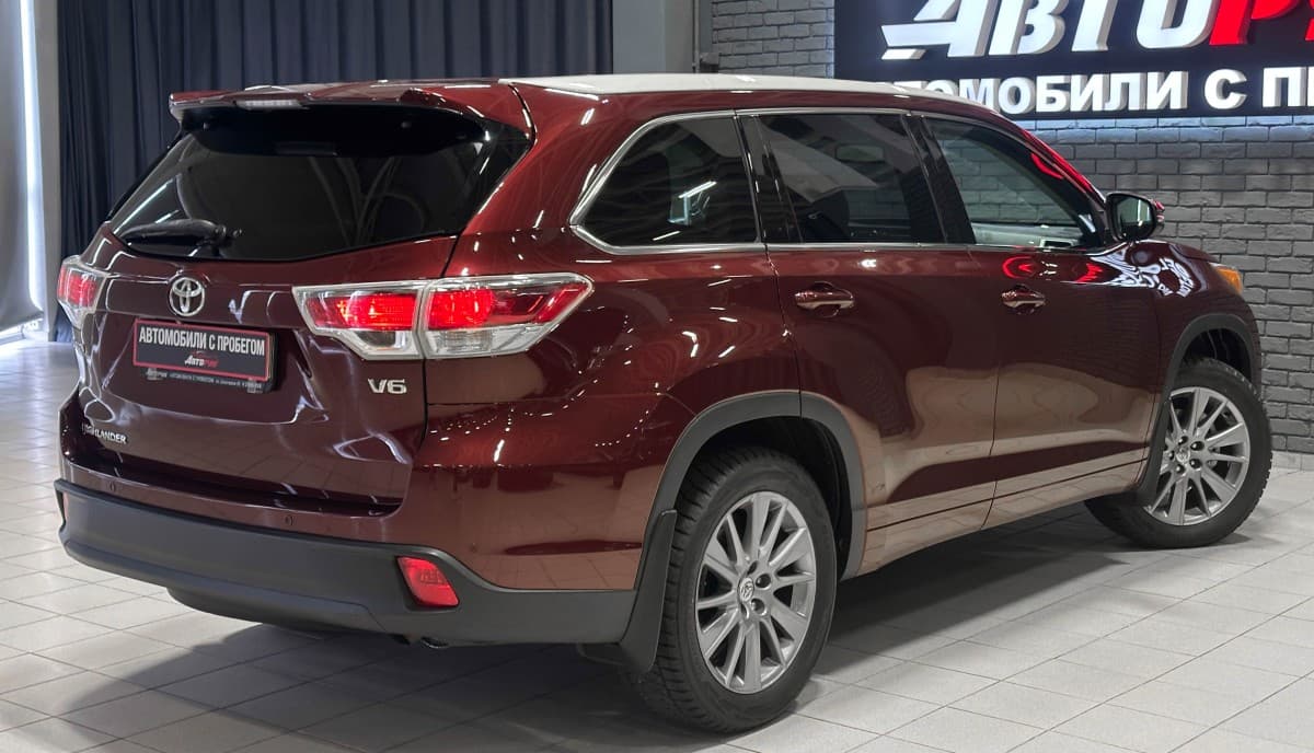 Toyota Highlander - фото 6