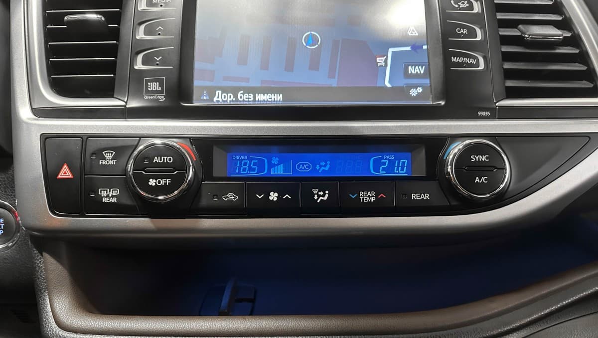 Toyota Highlander - фото 24