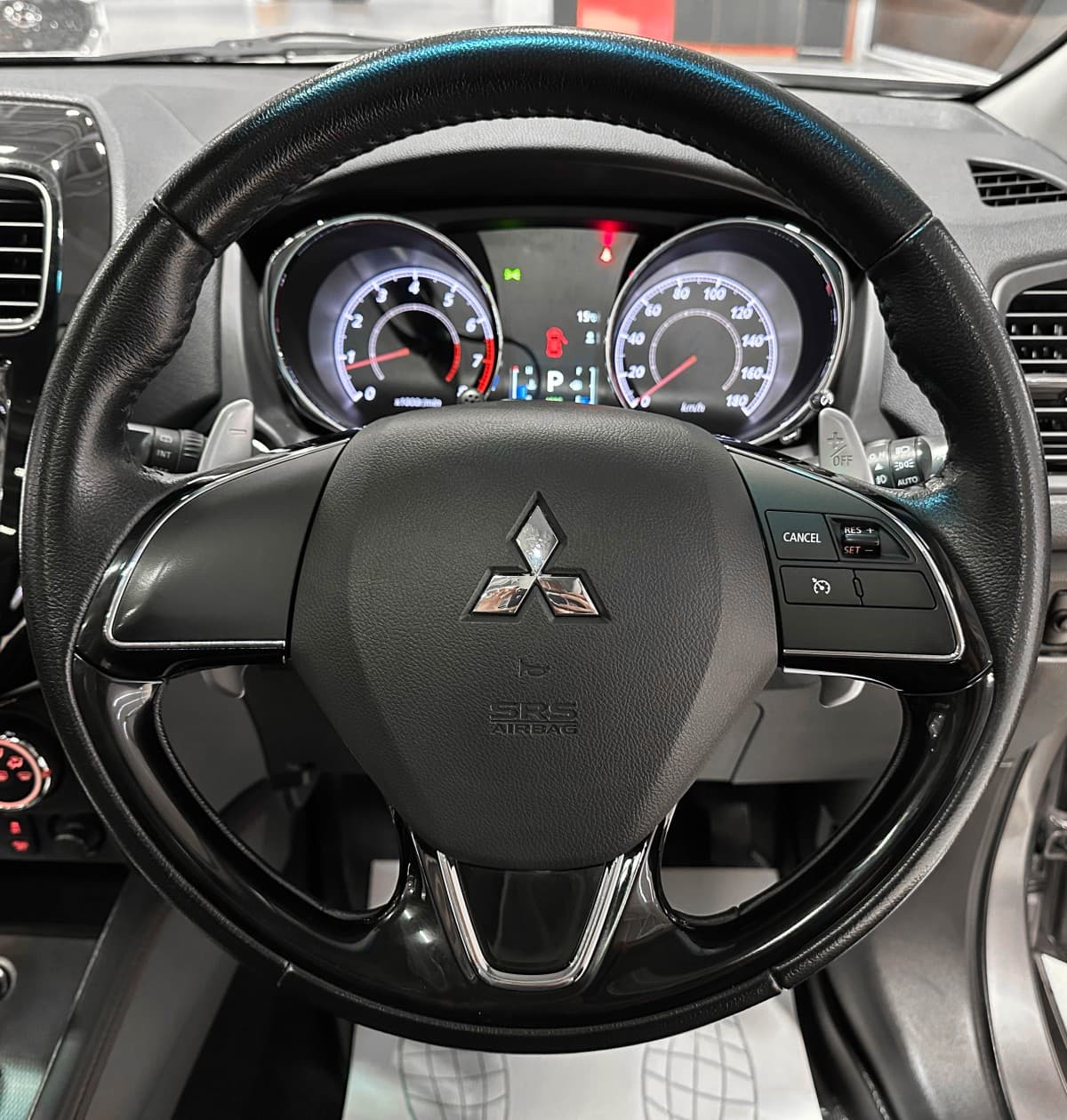 Mitsubishi RVR - фото 25