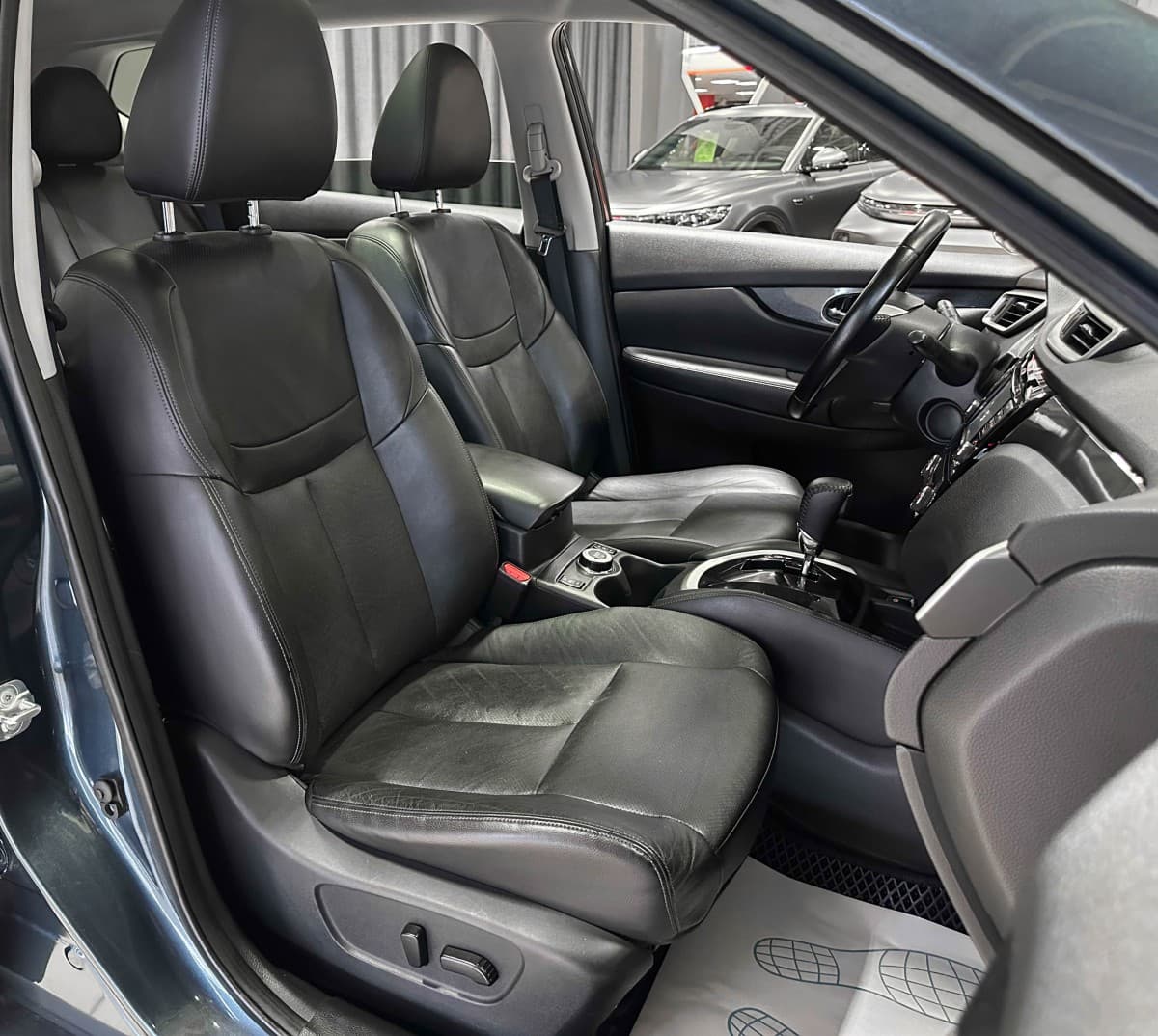 Nissan X-Trail - фото 16