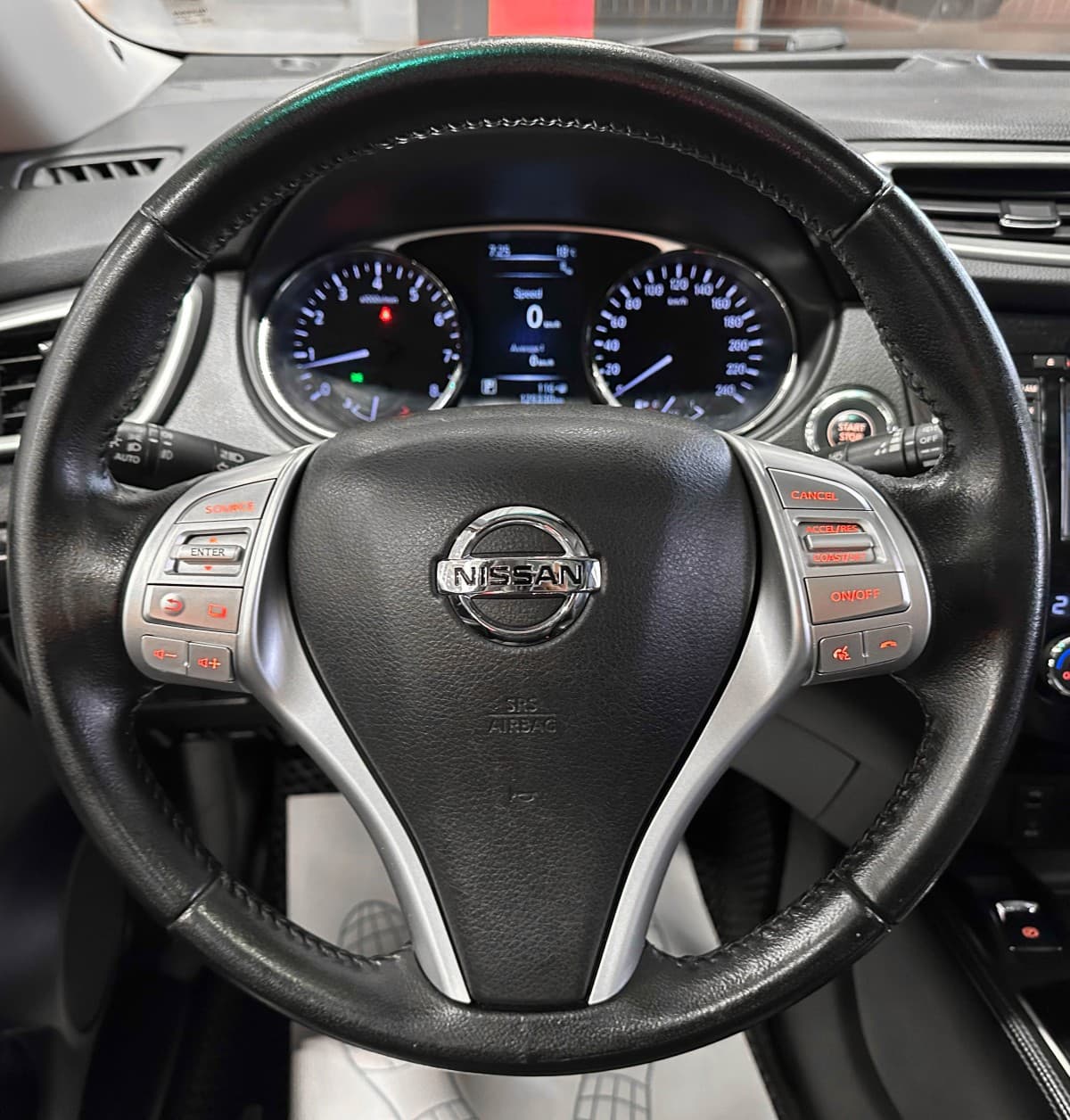 Nissan X-Trail - фото 28