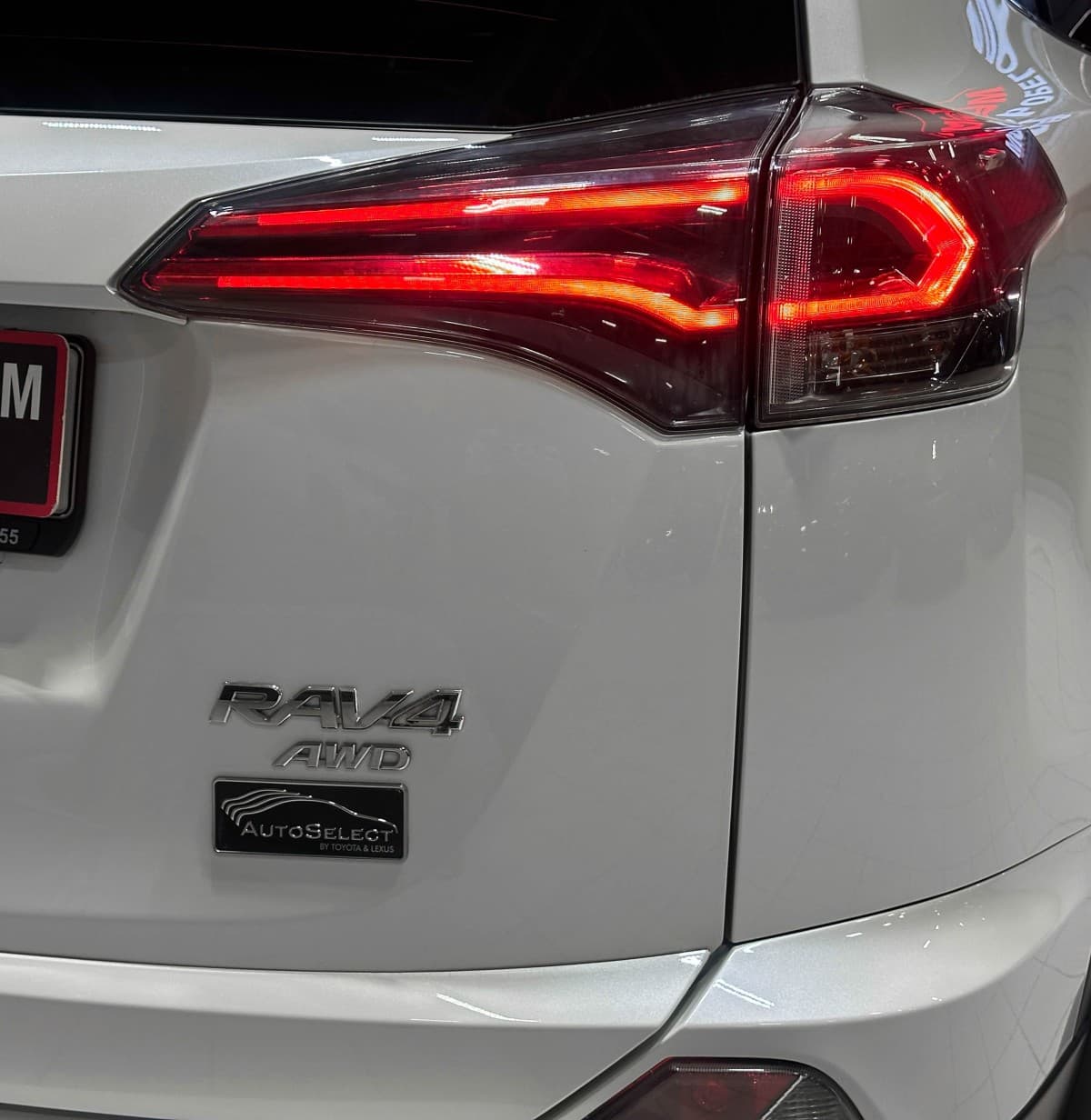 Toyota RAV4 - фото 8