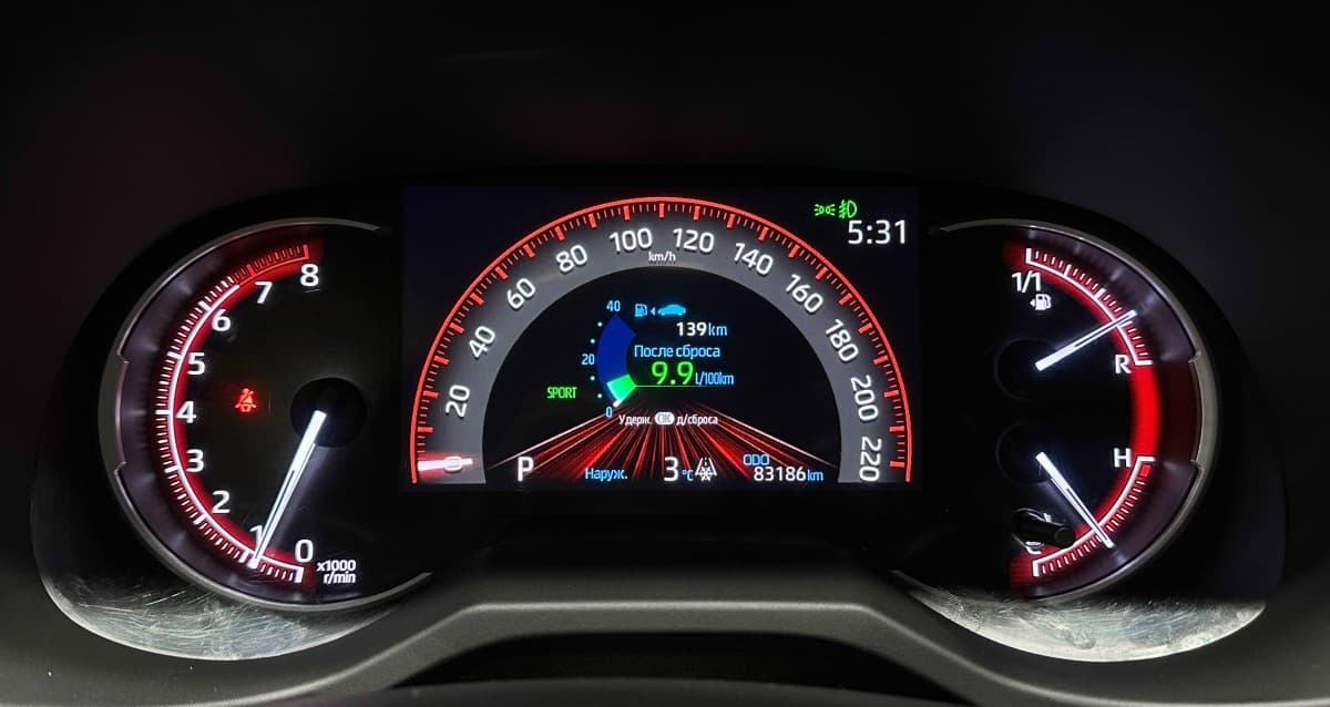 Toyota RAV4 - фото 19