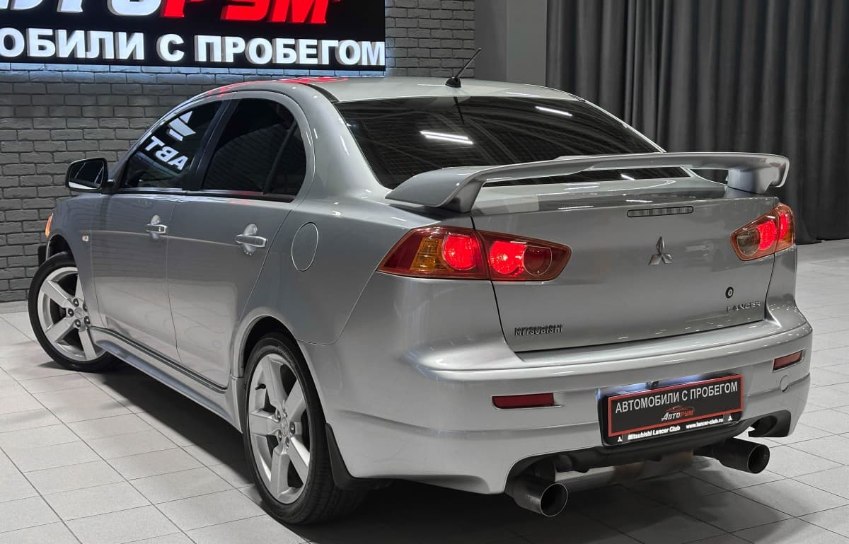 Mitsubishi Lancer - фото 8