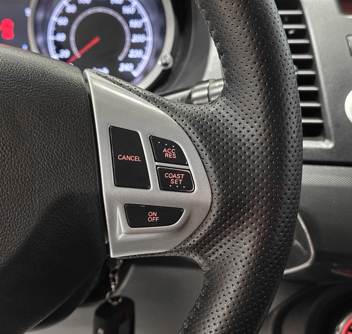 Mitsubishi Lancer - фото 19
