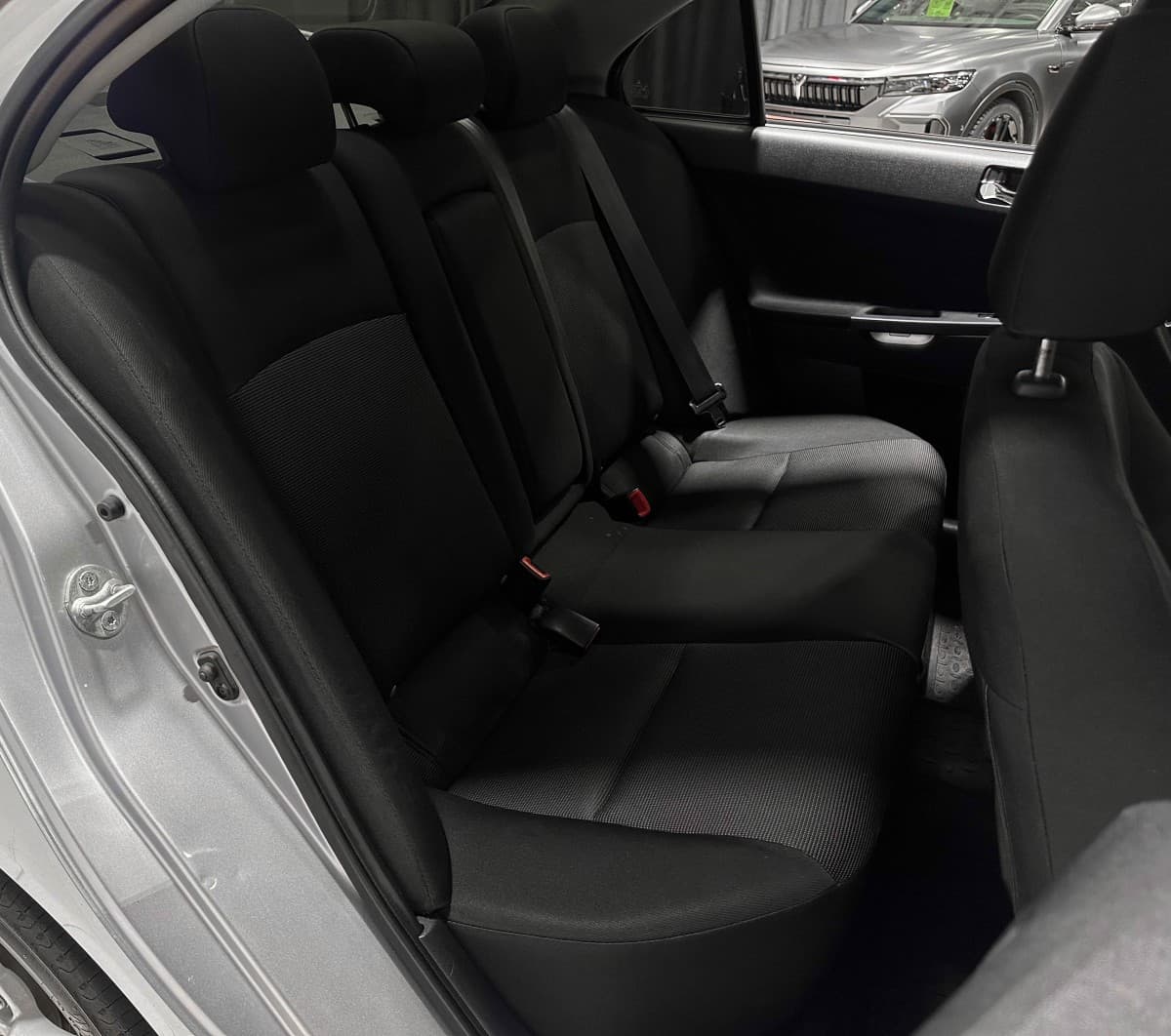 Mitsubishi Lancer - фото 14