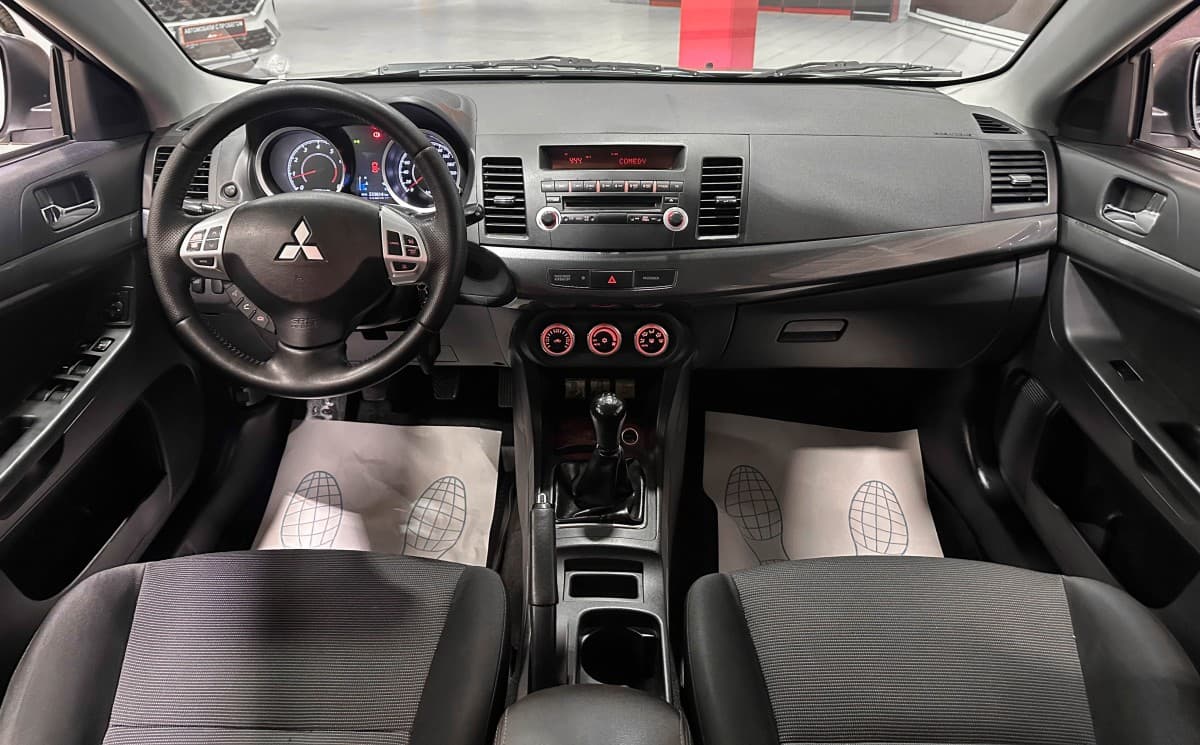 Mitsubishi Lancer - фото 24