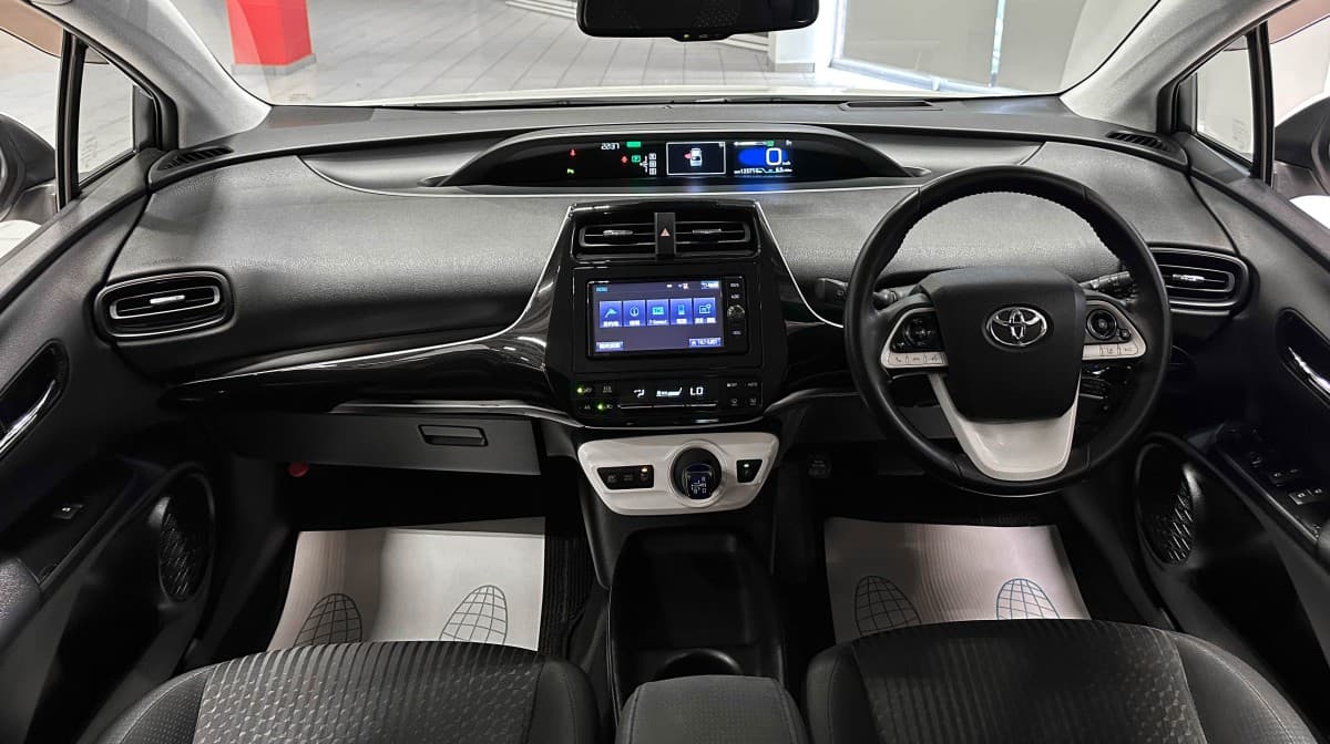 Toyota Prius Hybrid - фото 30