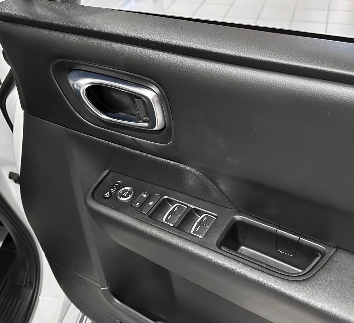 Honda Stepwgn Spada - фото 18