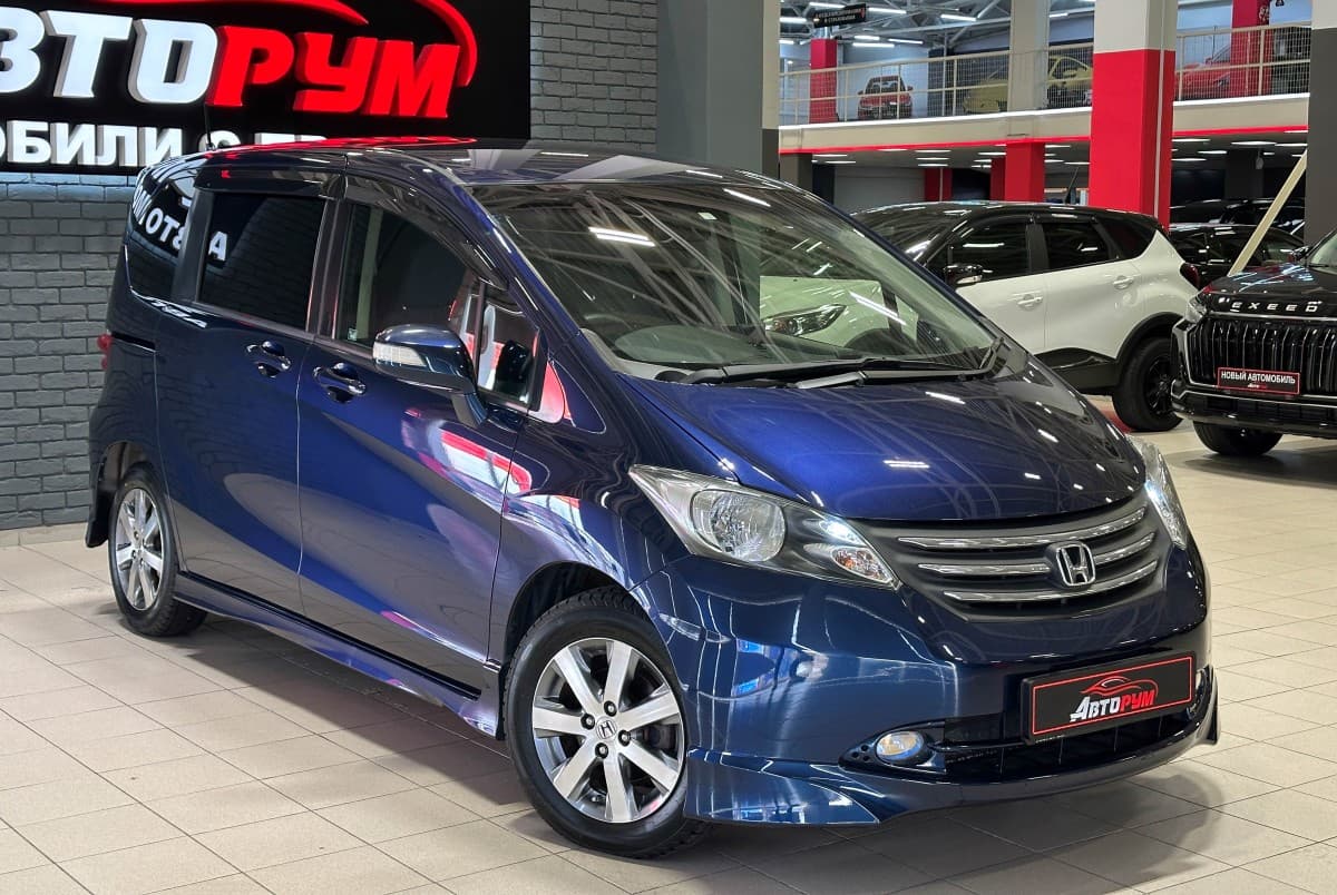Honda Freed - 4